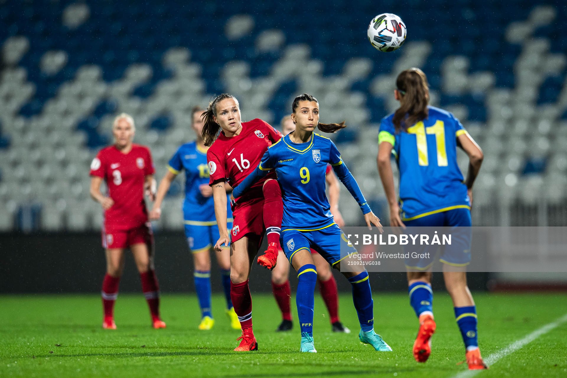 Guro Reiten of Norway and Kaltrina Biqkaj of Kosovo