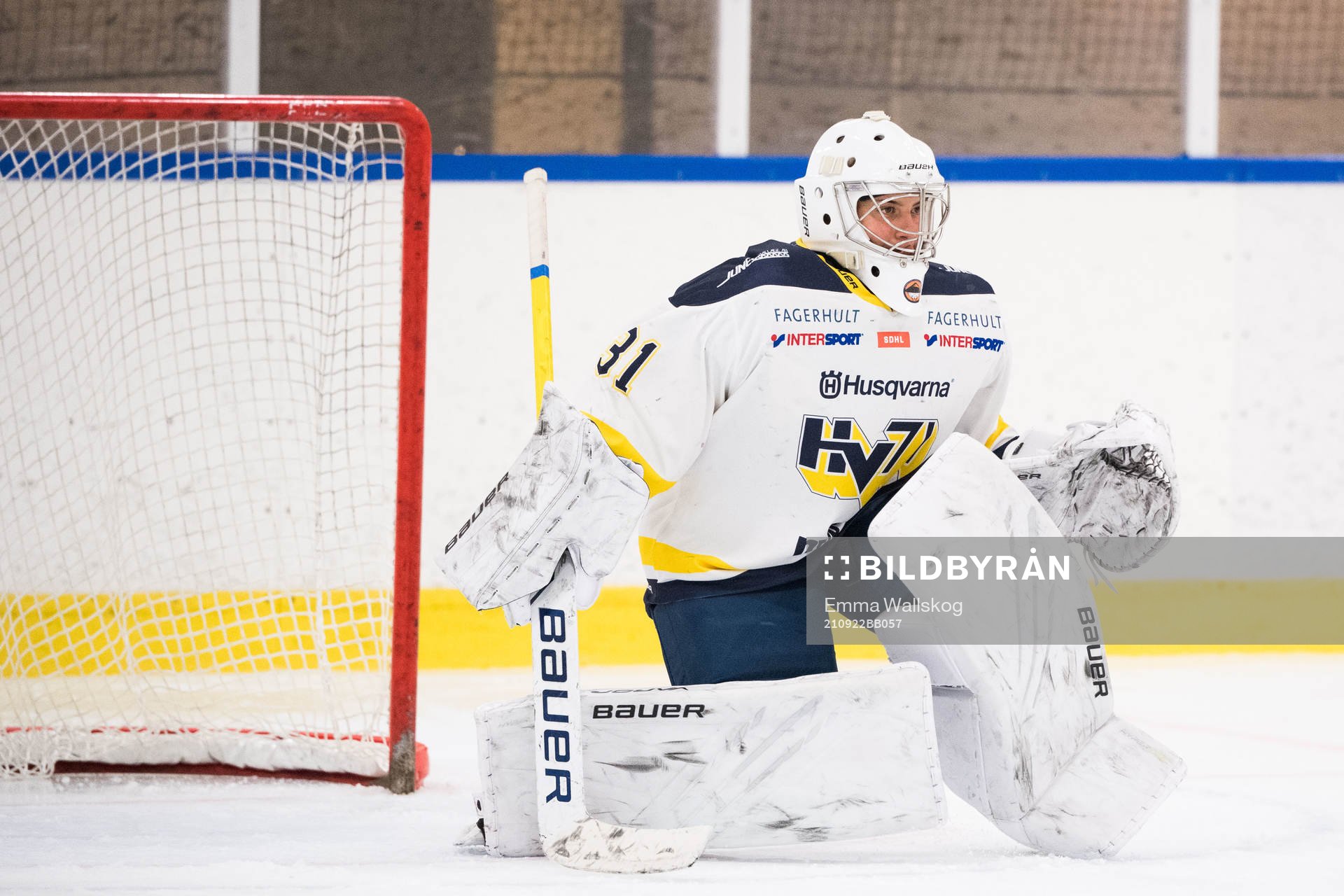 s målvakt Alba Gonzalo innan ishockeymatchen i SDHL mellan