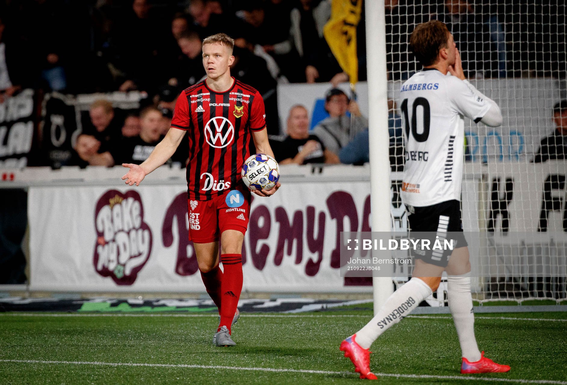 Östersunds Felix Hörberg deppar vid 0-2