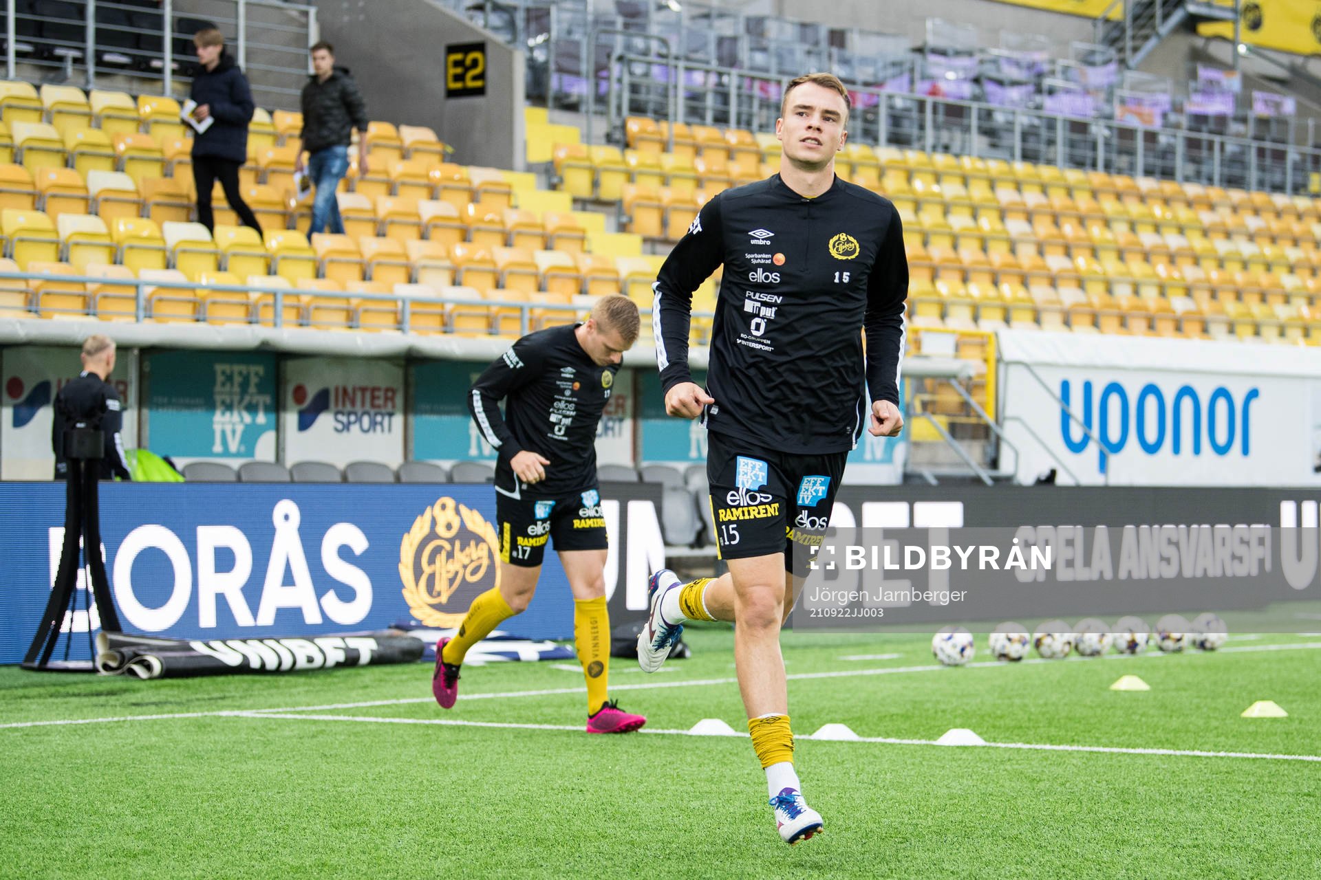 Elfsborgs Leo Väisänen kommer in till uppvärmning