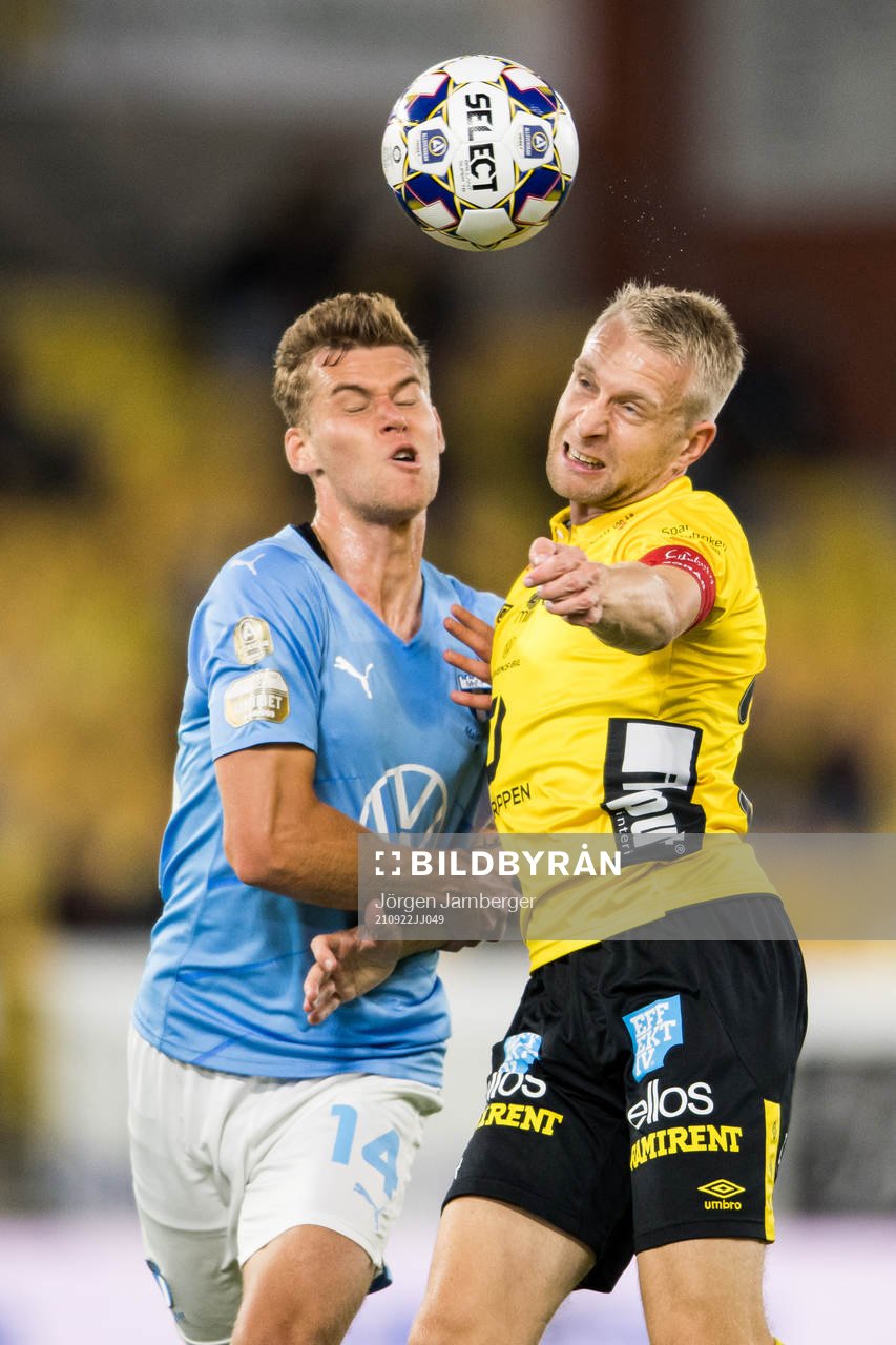 Malmö FFs Felix Beijmo och Elfsborgs Johan Larsson