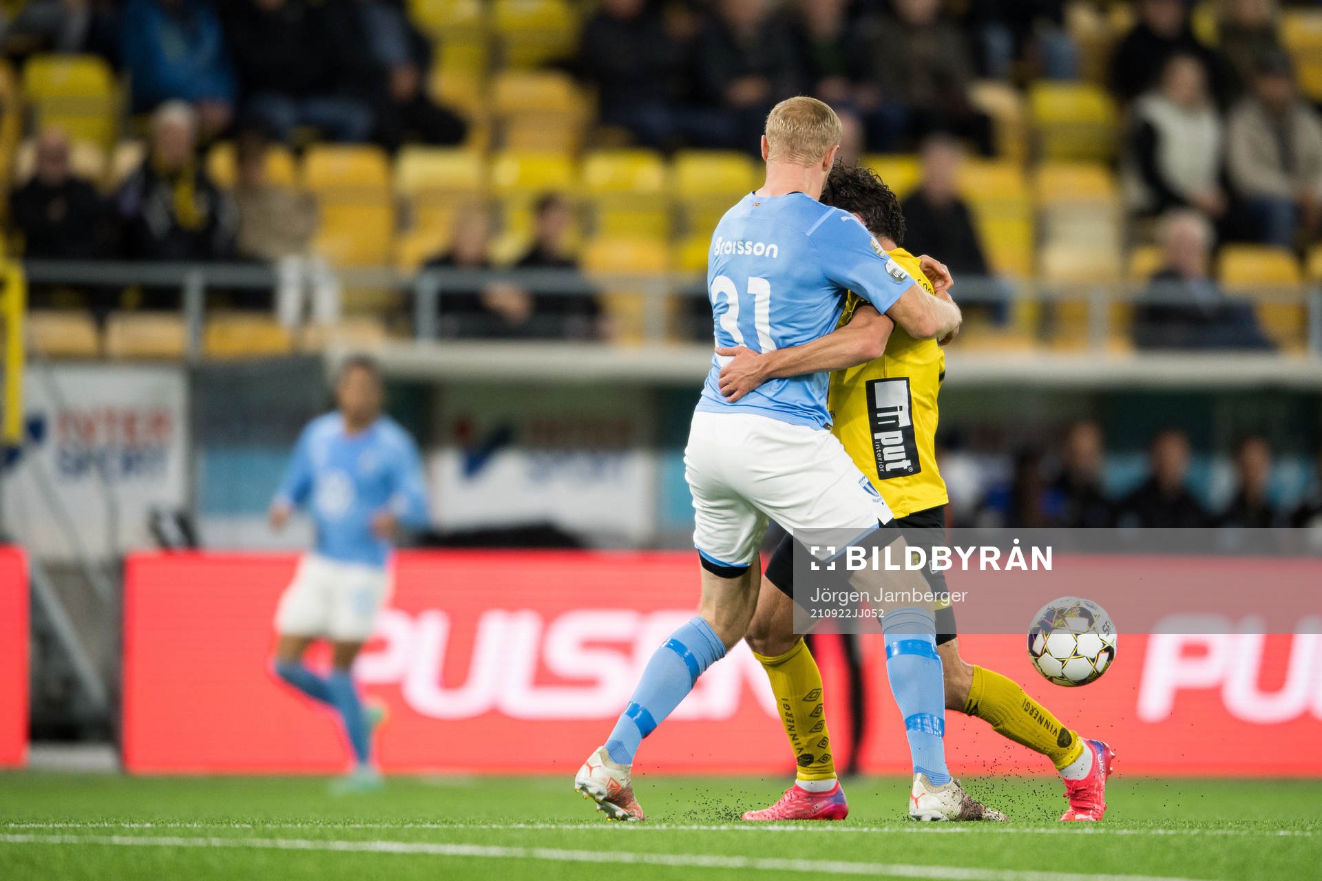 Malmö FFs Franz Brorsson och Elfsborgs Frederik Holst