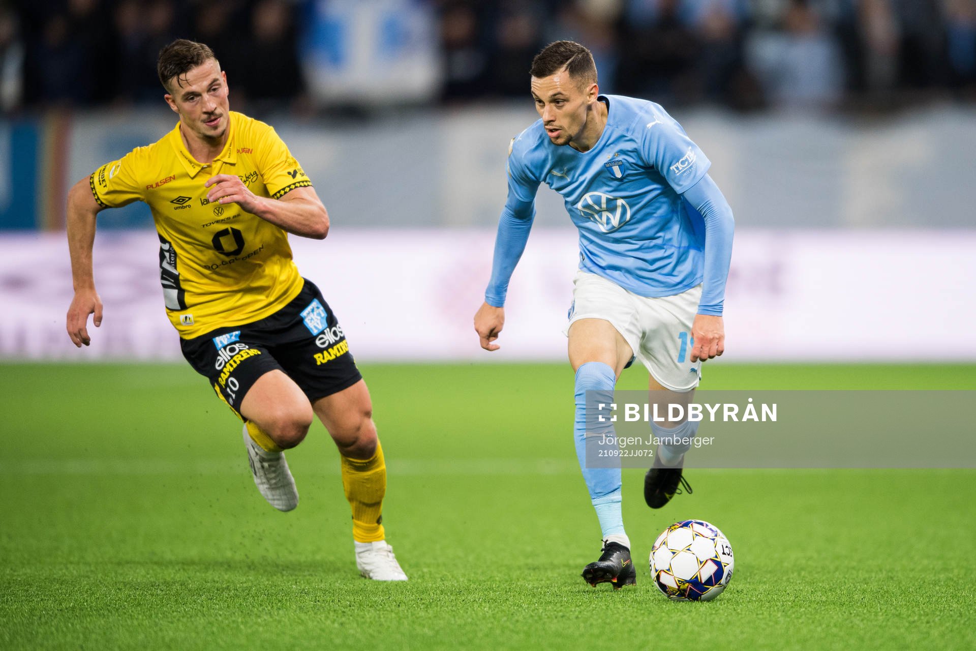 Elfsborgs Simon Olsson och Malmö FFs Veljko Birmancevic
