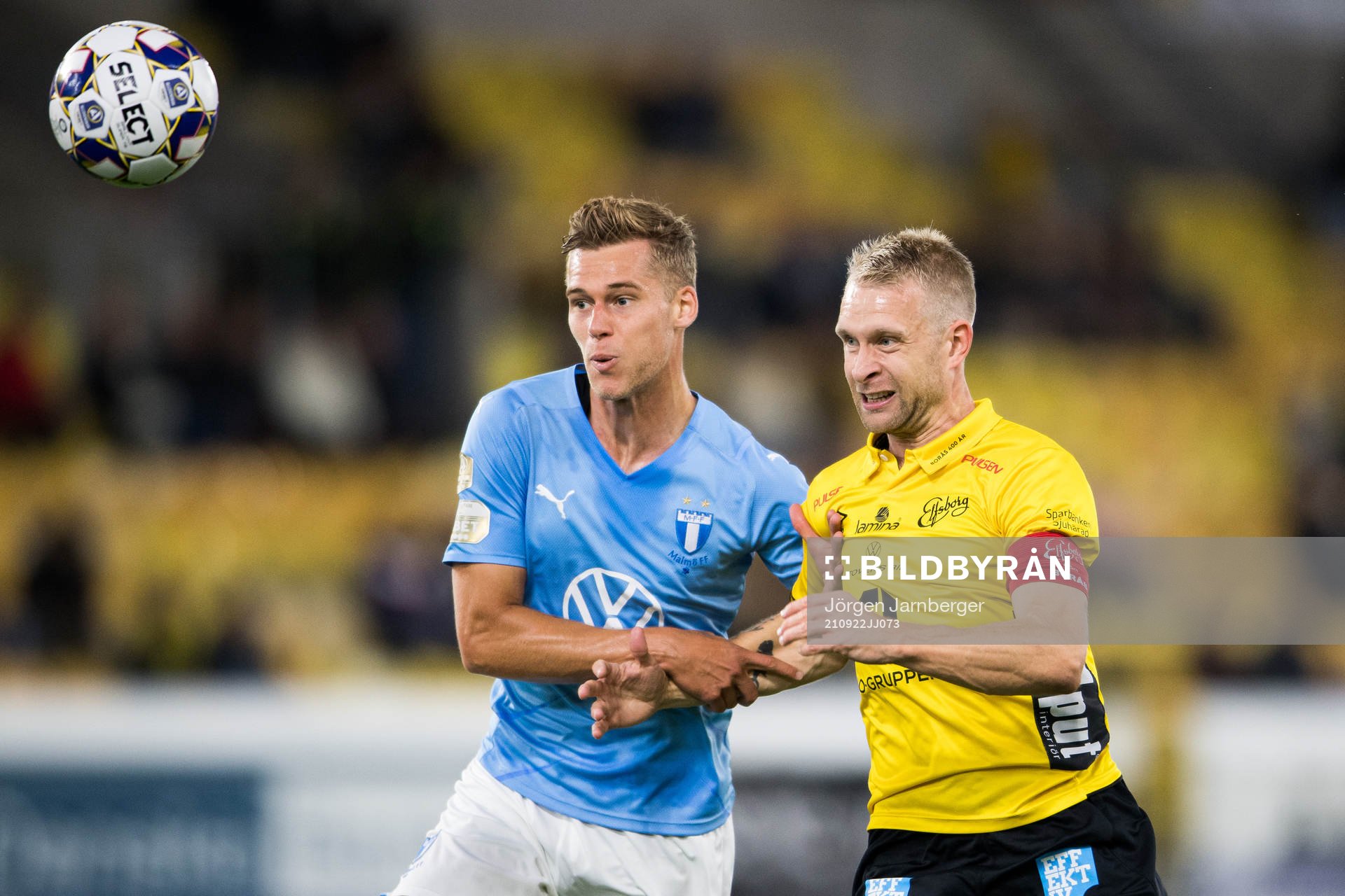 Malmö FFs Felix Beijmo och Elfsborgs Johan Larsson