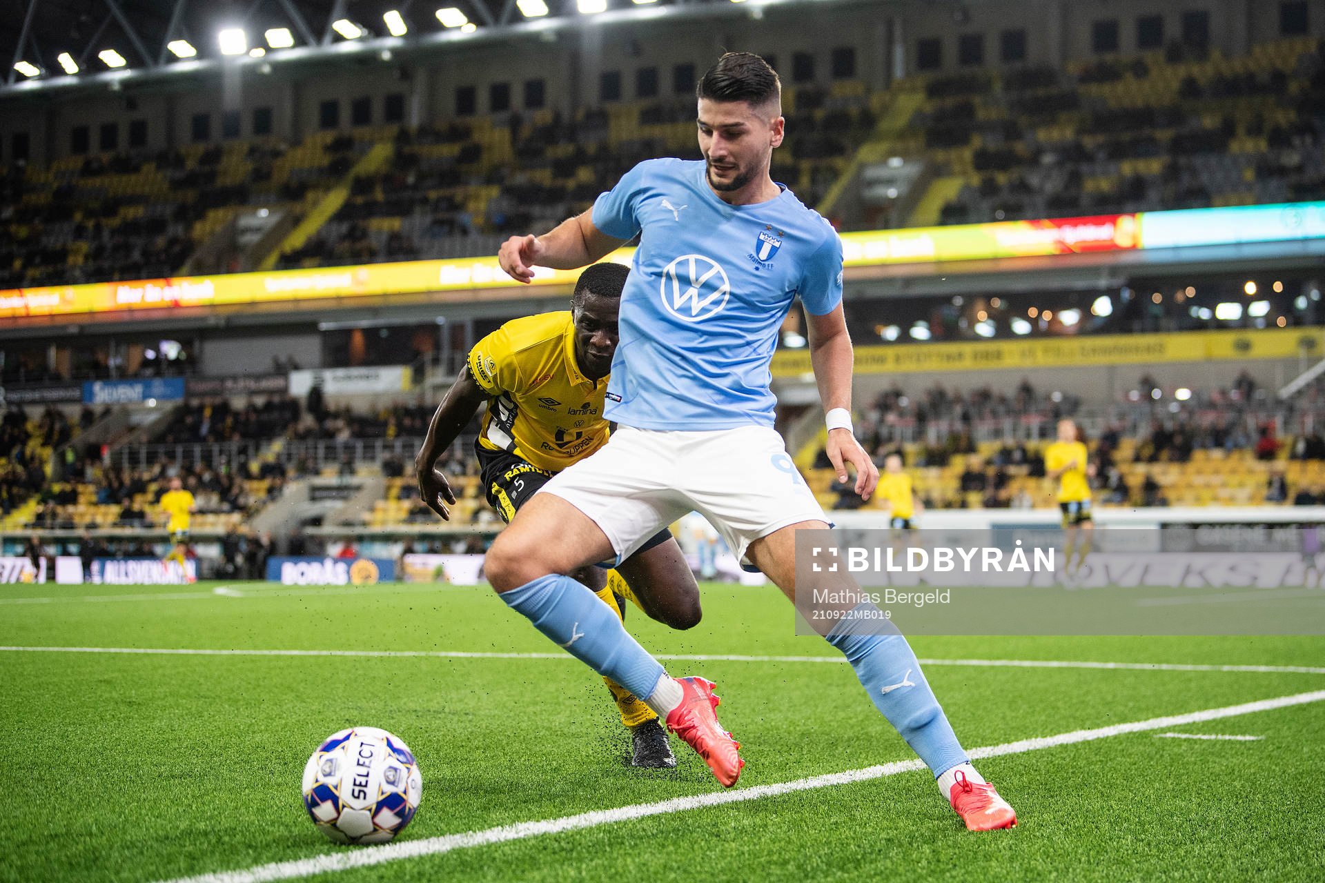 Elfsborgs Maudo Lamine Jarjué och Malmö FFs Antonio Colak