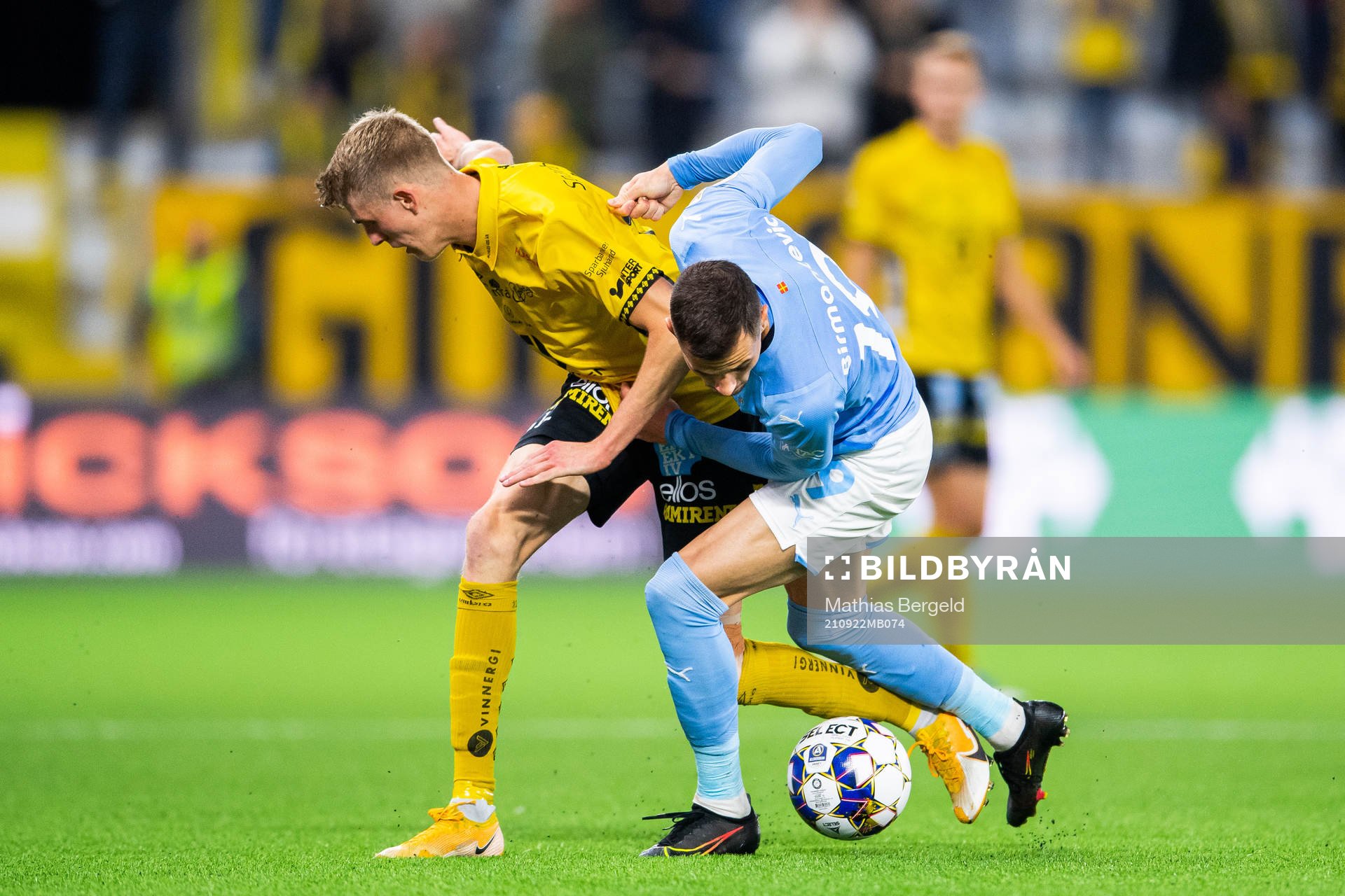 Elfsborgs Alexander Bernhadsson och Malmö FFs Veljko