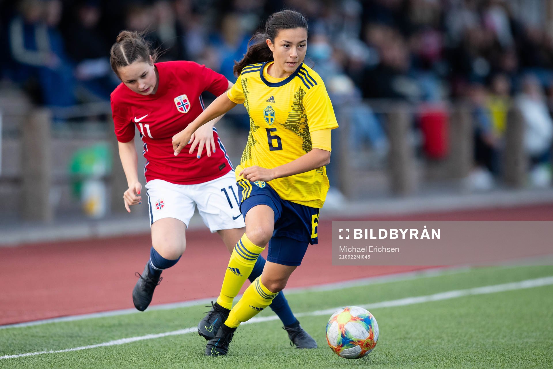 Sveriges Annika Svensson och Norges Kajsa Pettersen