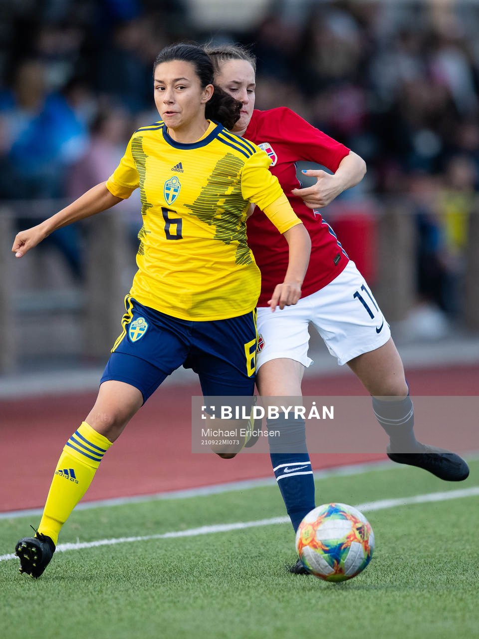 Sveriges Annika Svensson och Norges Kajsa Pettersen