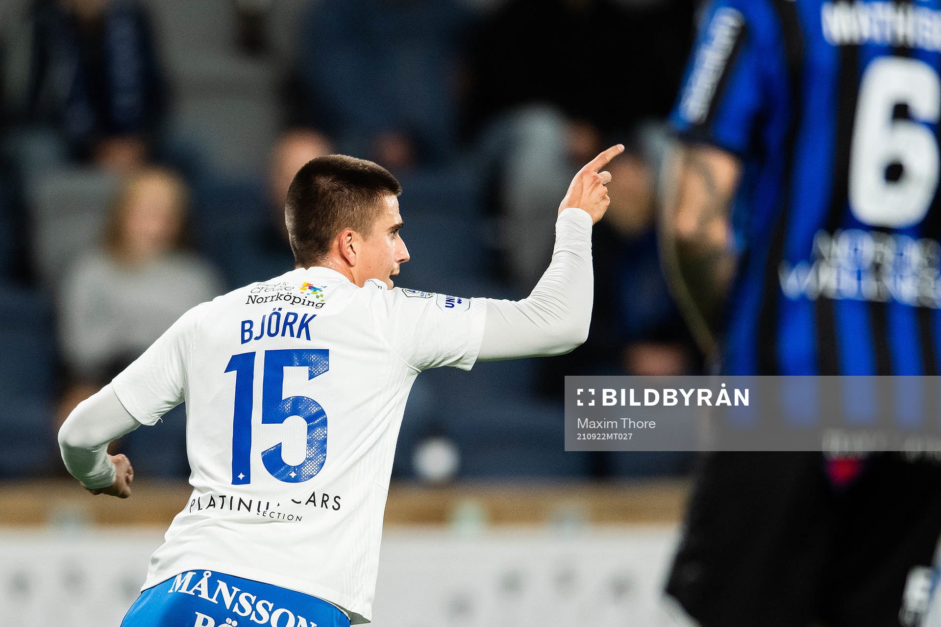 IFK Norrköpings Carl Björk jublar
