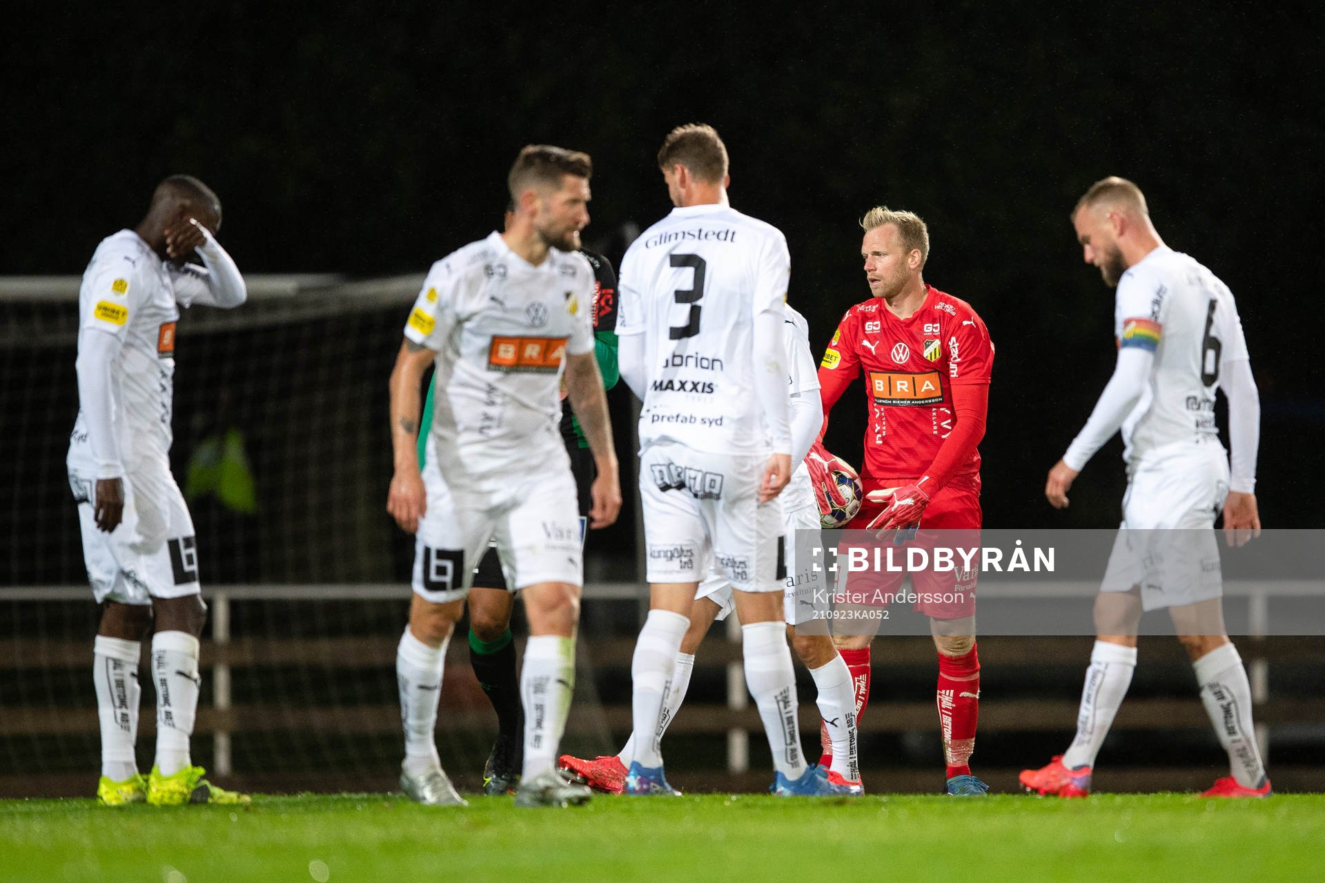 Häckens spelare deppar