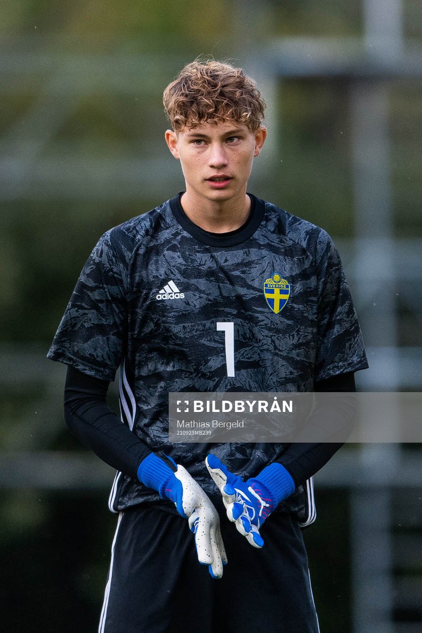 Sveriges målvakt William Nieroth Lundgren