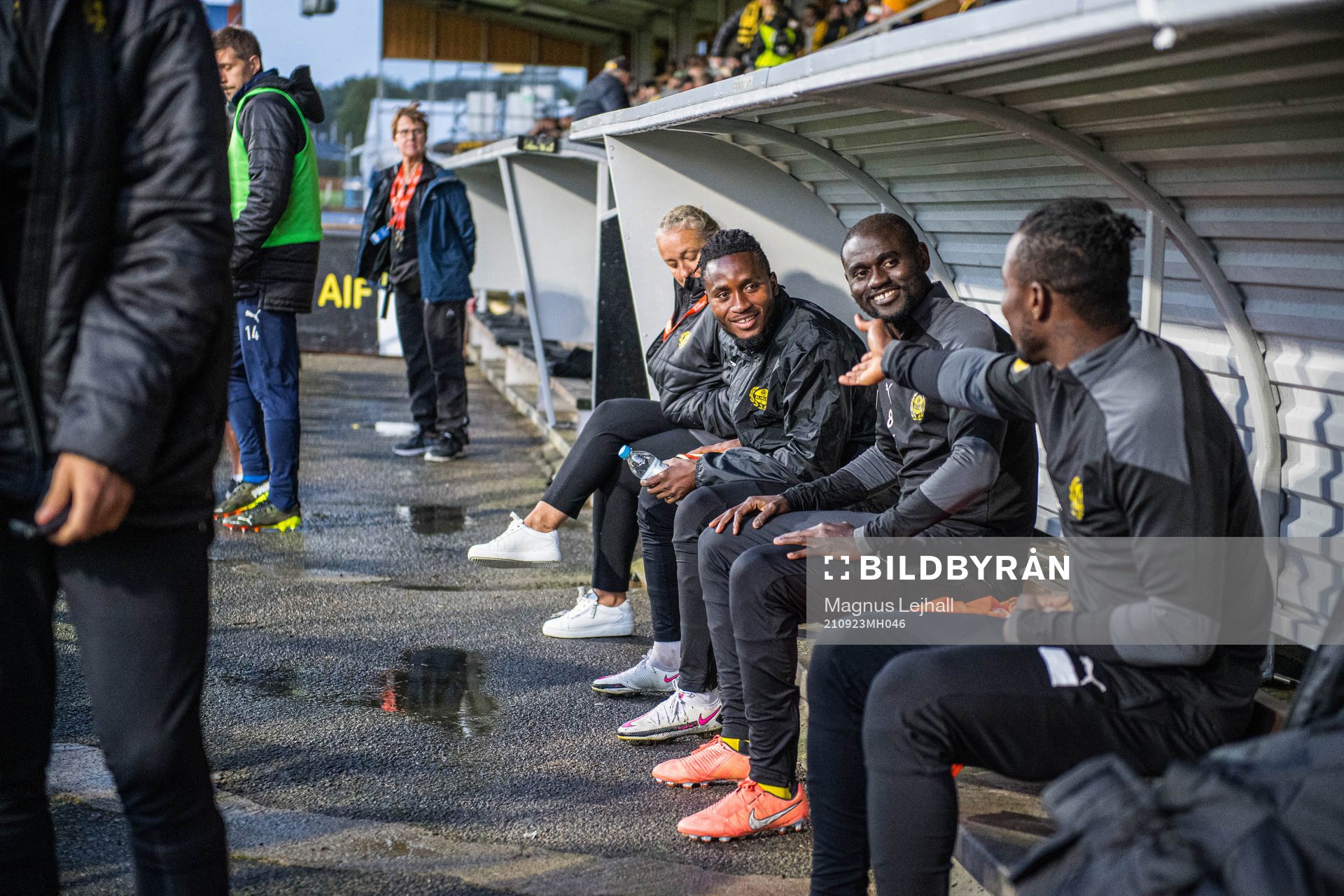 Mjällbyspelare på bänken
