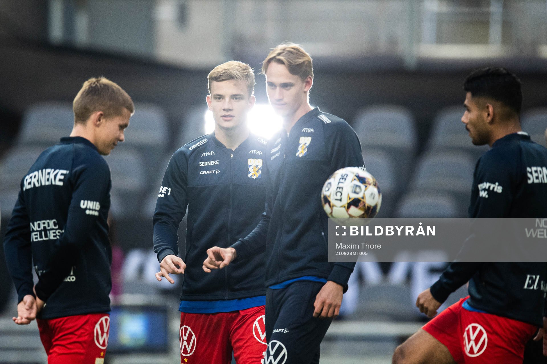 IFK Göteborgs Alfons Nygaard värmer upp