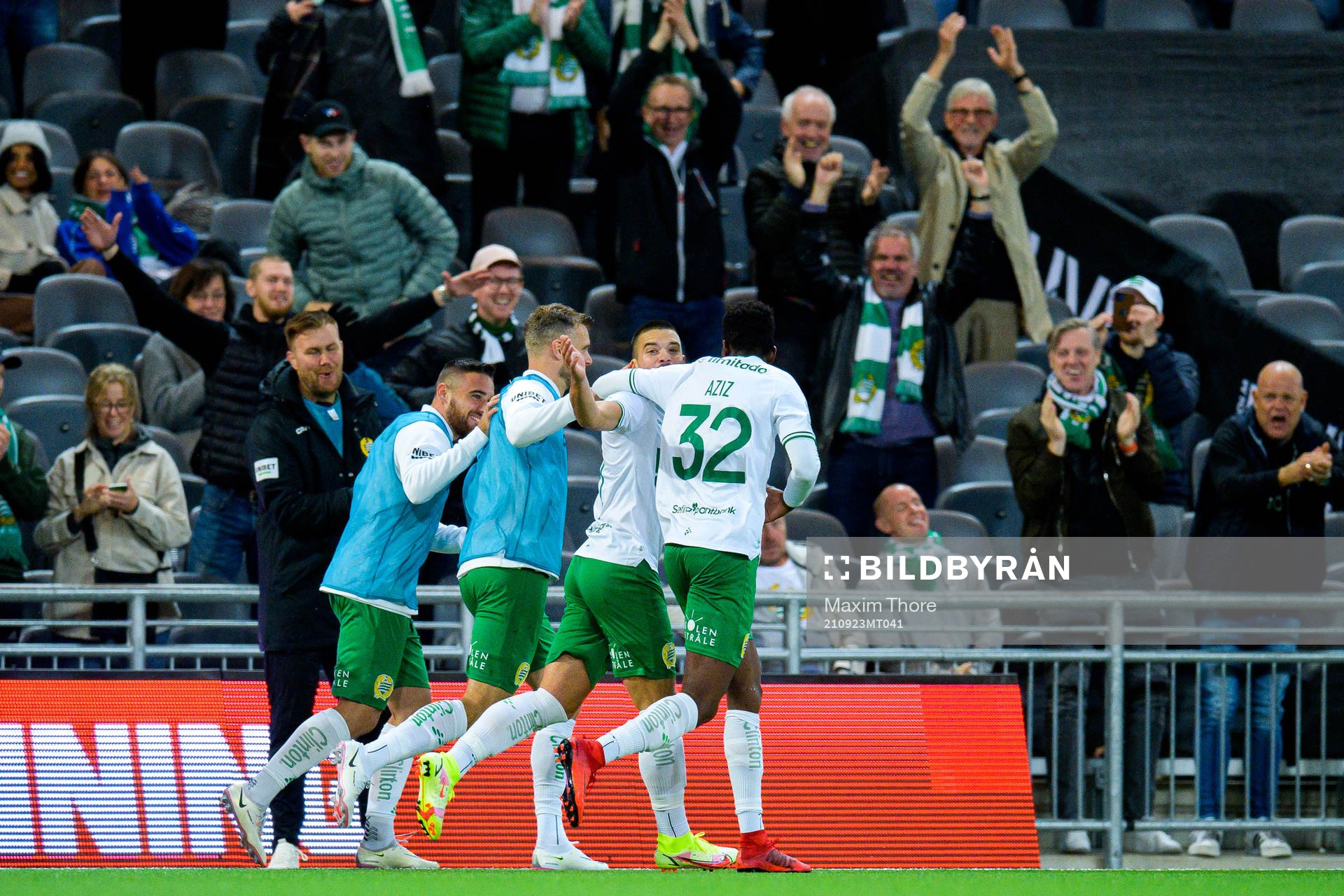 Hammarbys Vladimir Rodic jublar