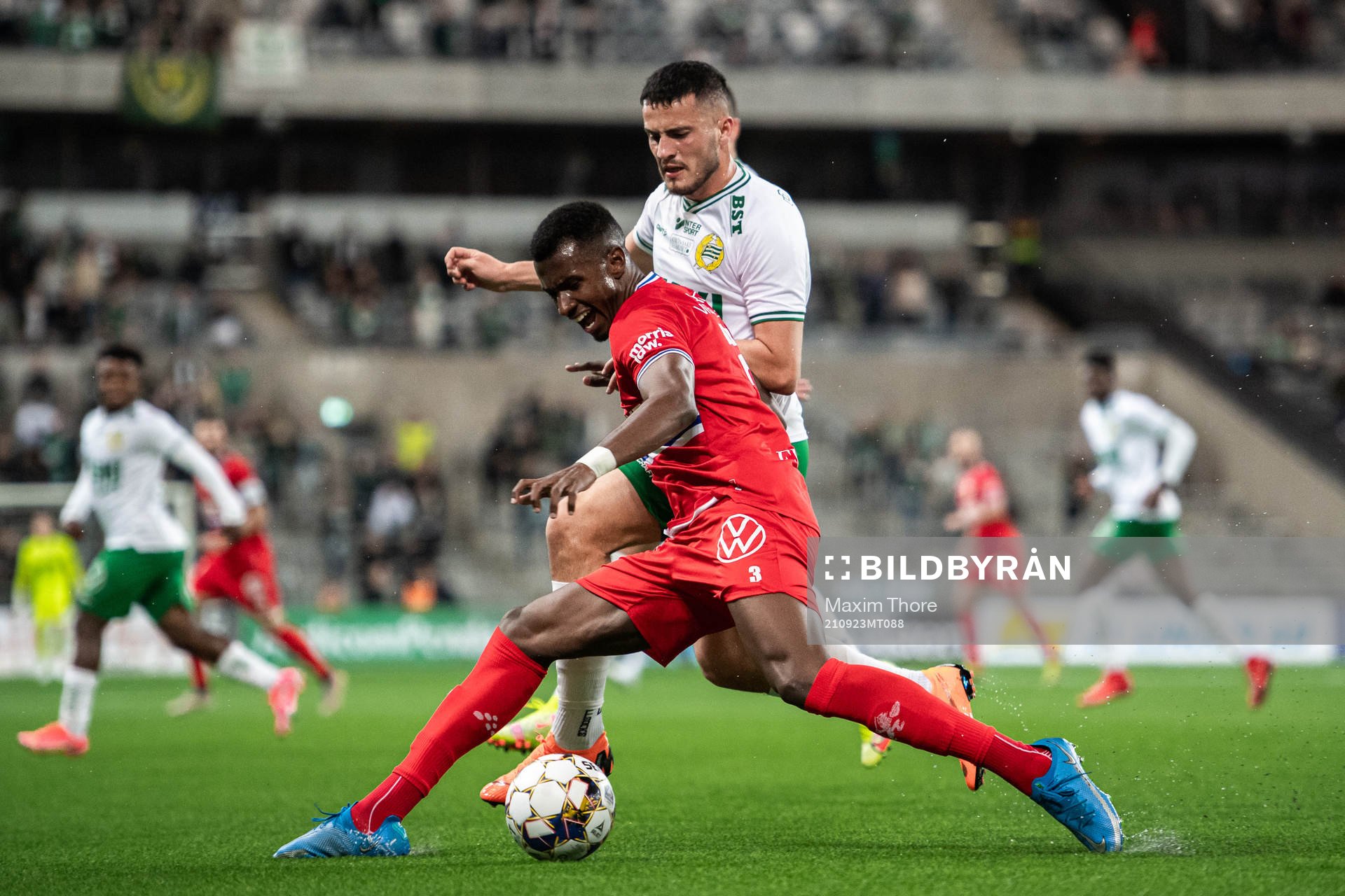 IFK Göteborgs Bernardo Vilar och Hammarbys Astrit Selmani