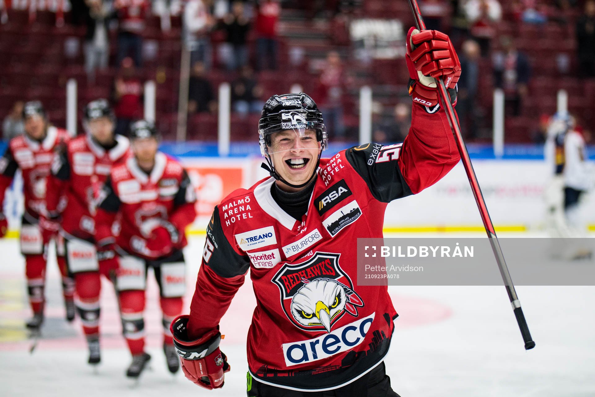 Malmö Redhawks Anton Olsson jublar