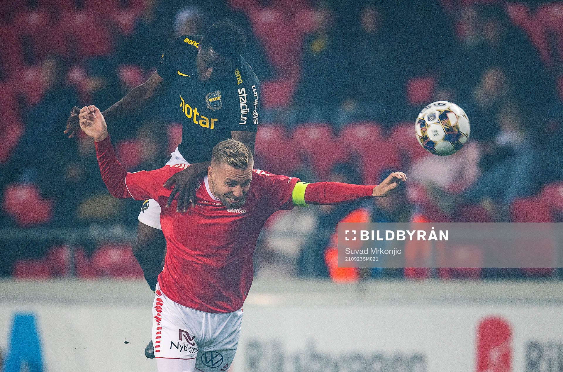 s Erick Otieno och Kalmars Jonathan Ring