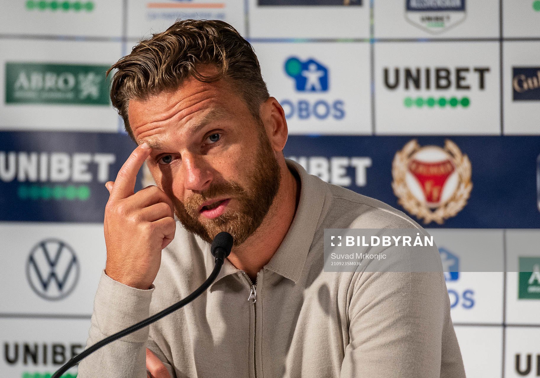 s tränare Bartosz Grzelak