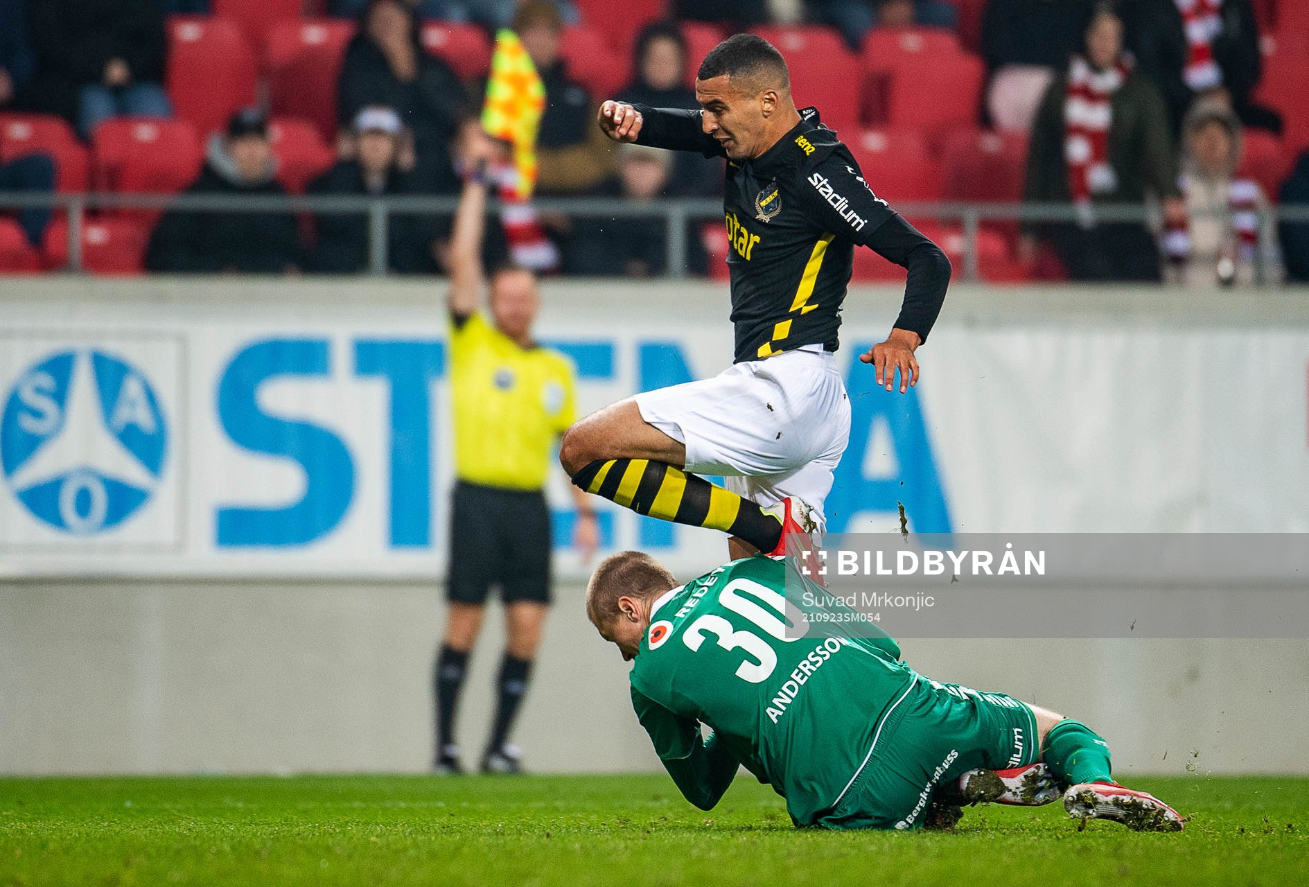 s Nabil Bahoui och Kalmars Tobias Andersson