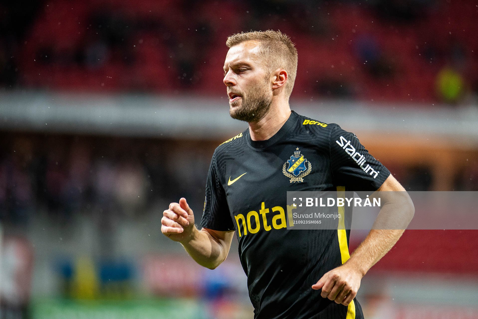 s Sebastian Larsson