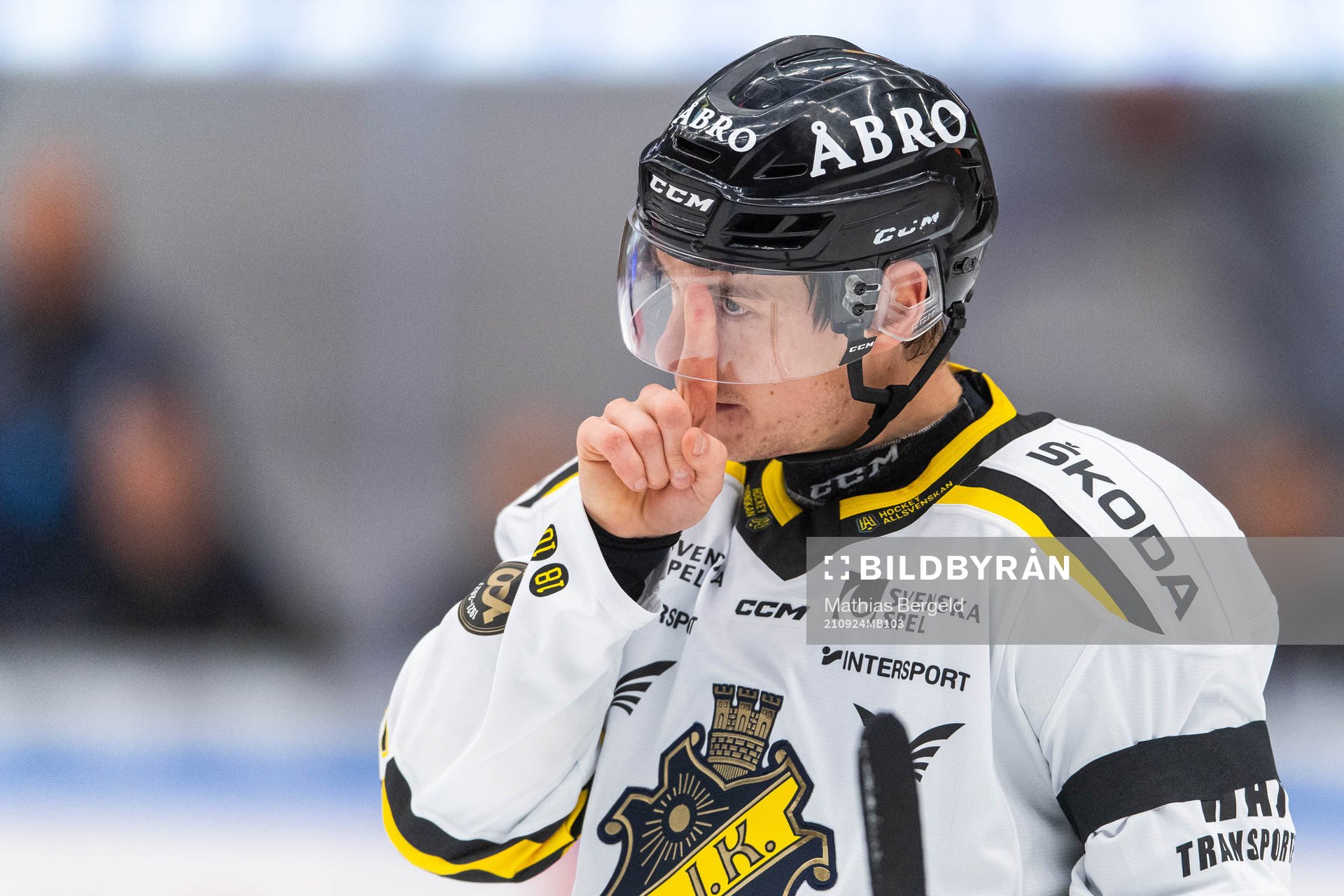 s Anton Holm