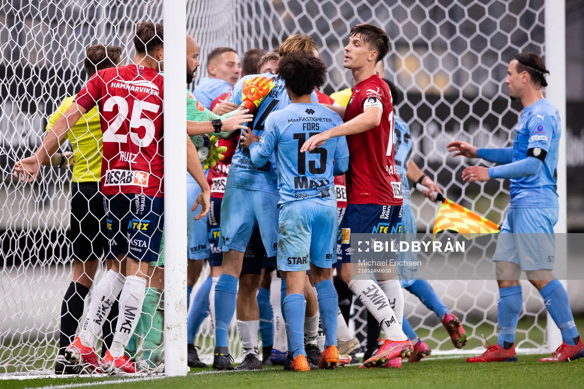 Stökigt i AFC Eskilstunas mål