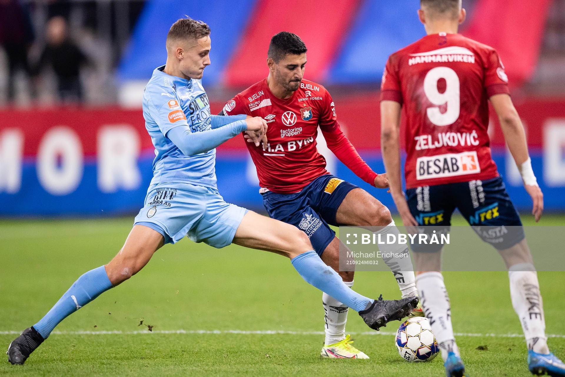 AFC Eskilstunas Pontus Rödin och Örgrytes Ailton Jose