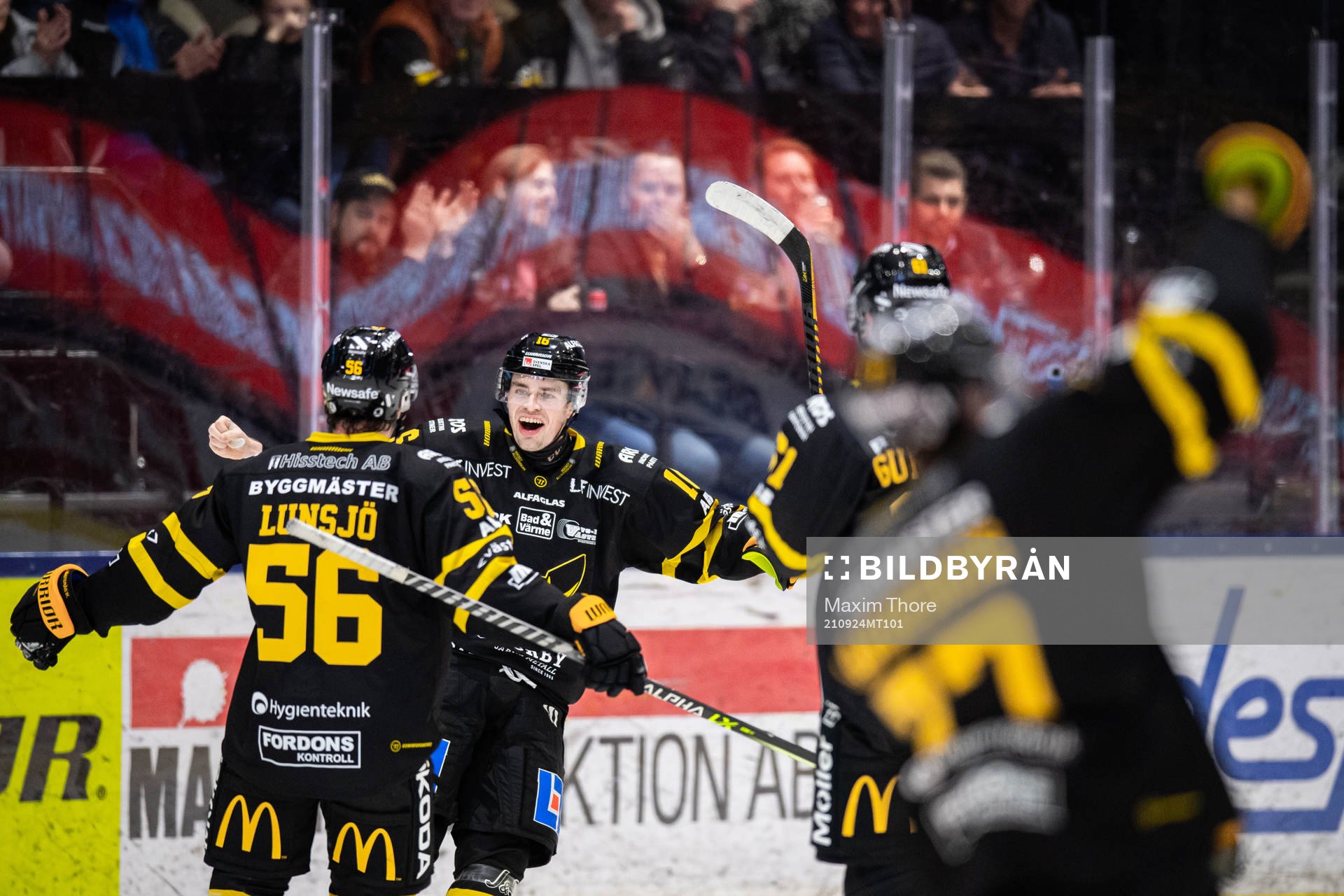 Västerås Filip Karlsson jublar