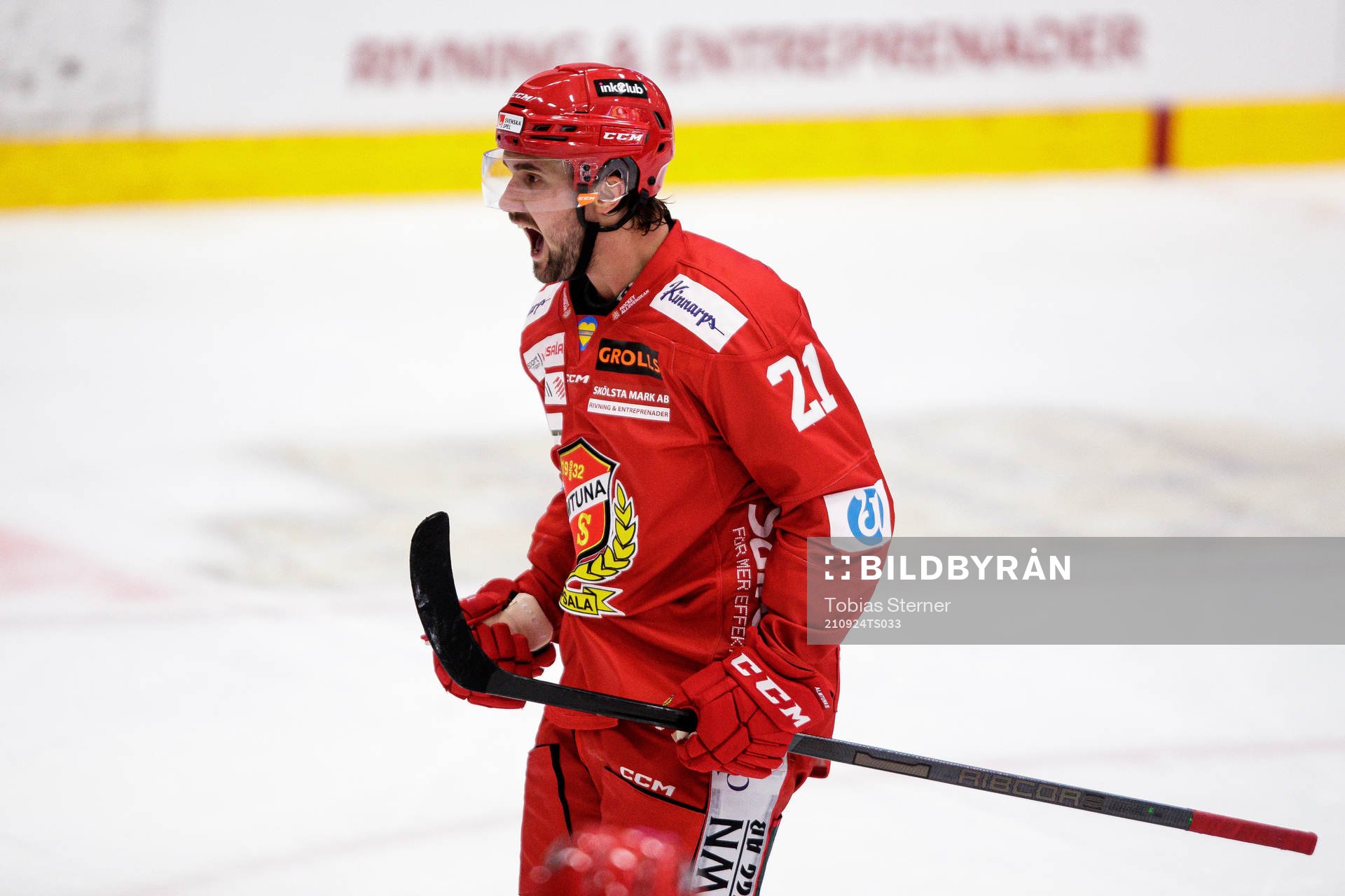 Almtunas Johan Eriksson jublar