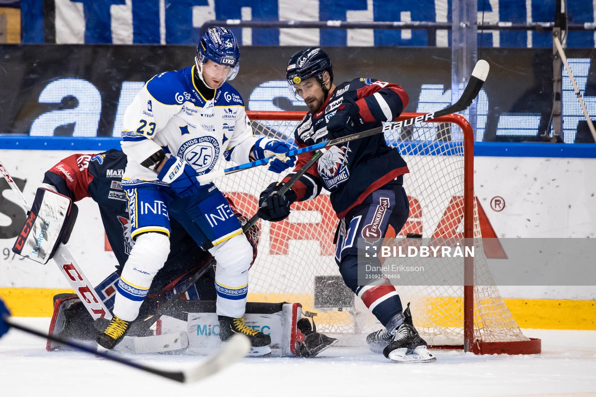 Leksands Mikael Ruohomaa och Linköpings Craig Shira
