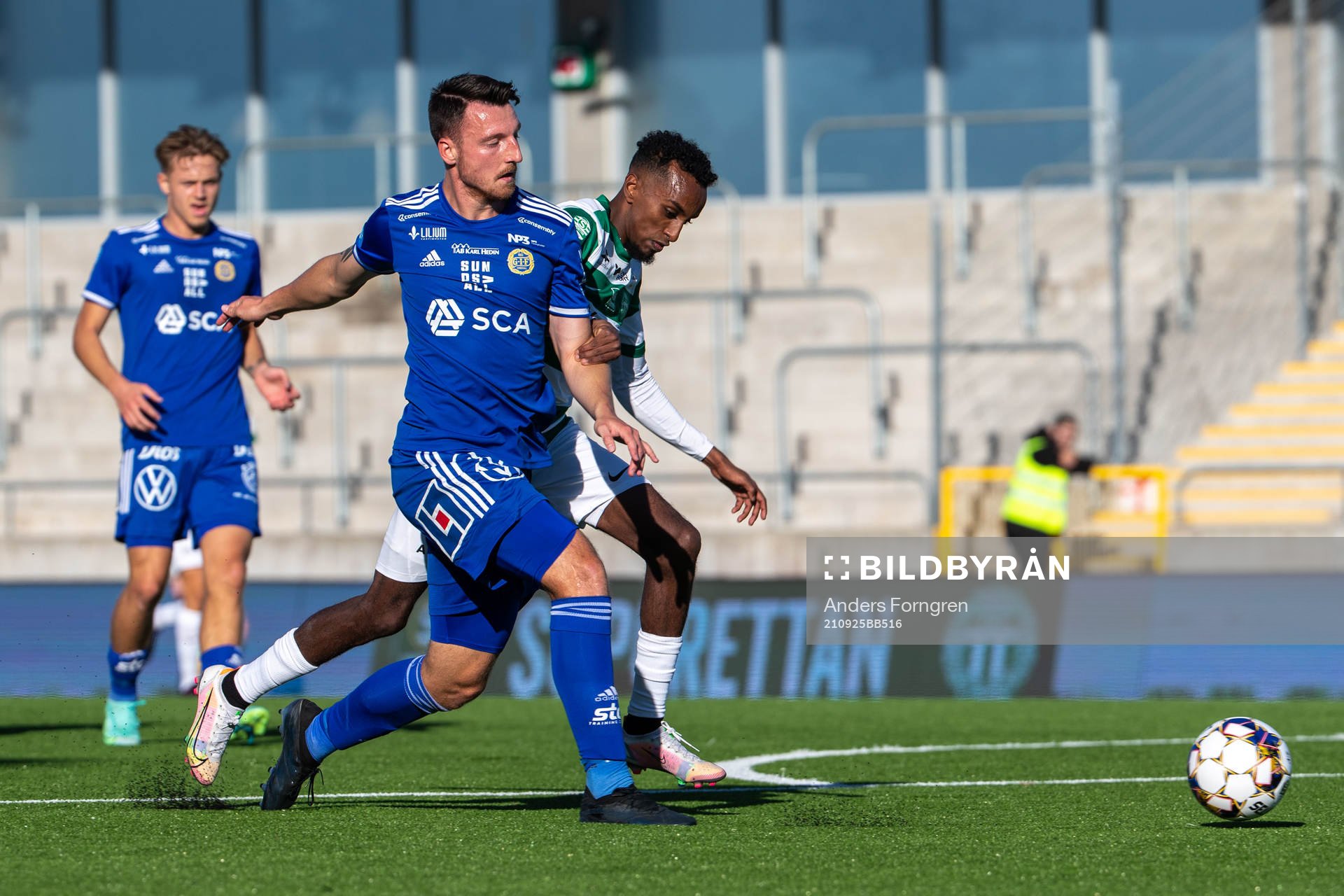 Sundsvalls Dennis Olsson och Västerås Taha Abdi Ali