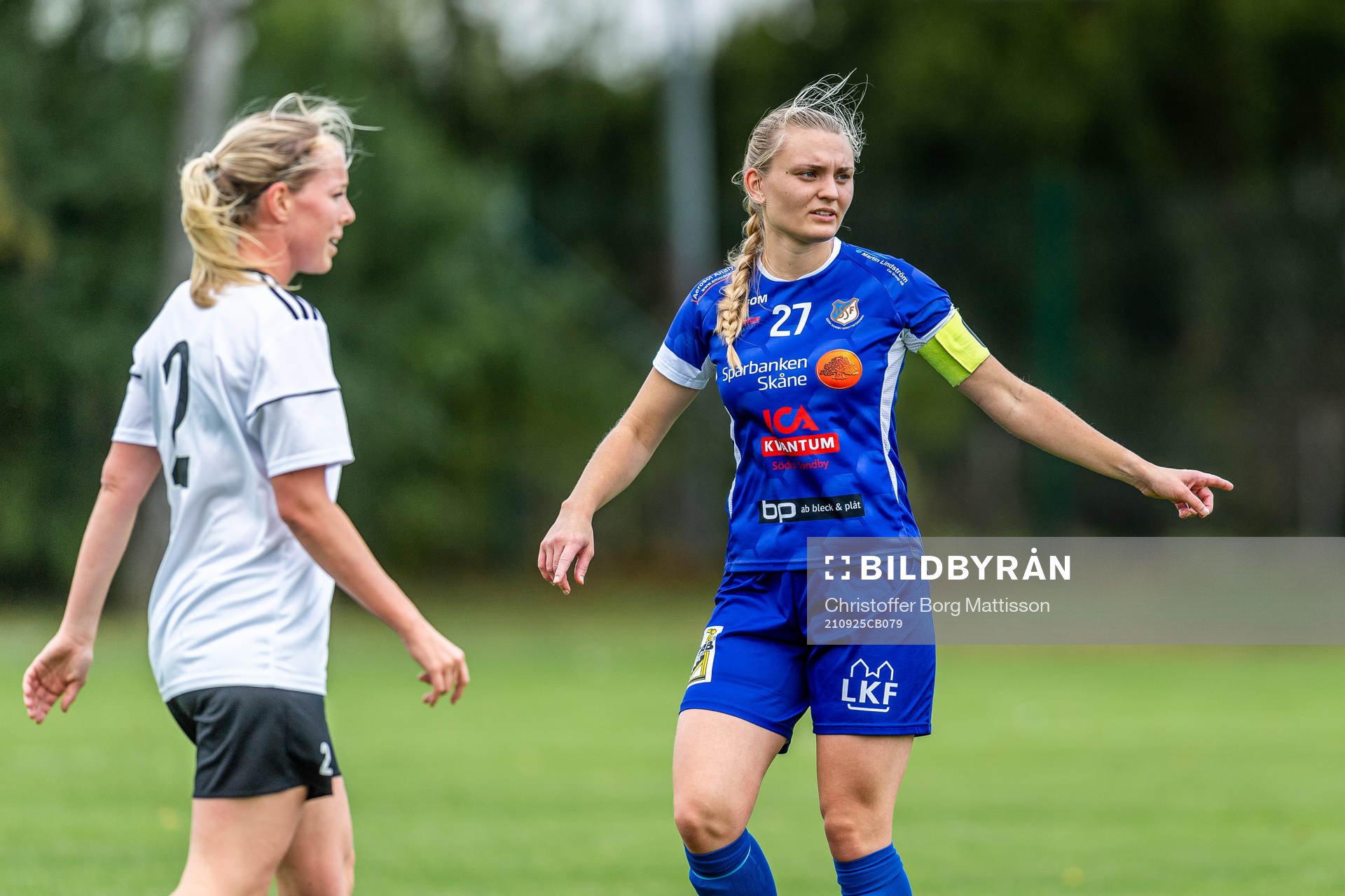 Södra Sandbys Elin Johansson under fotbollsmatchen i division 2 södra mellan Södra Sandby och Lilla Torgs FF den 25 september 2021 i Södra Sandby.