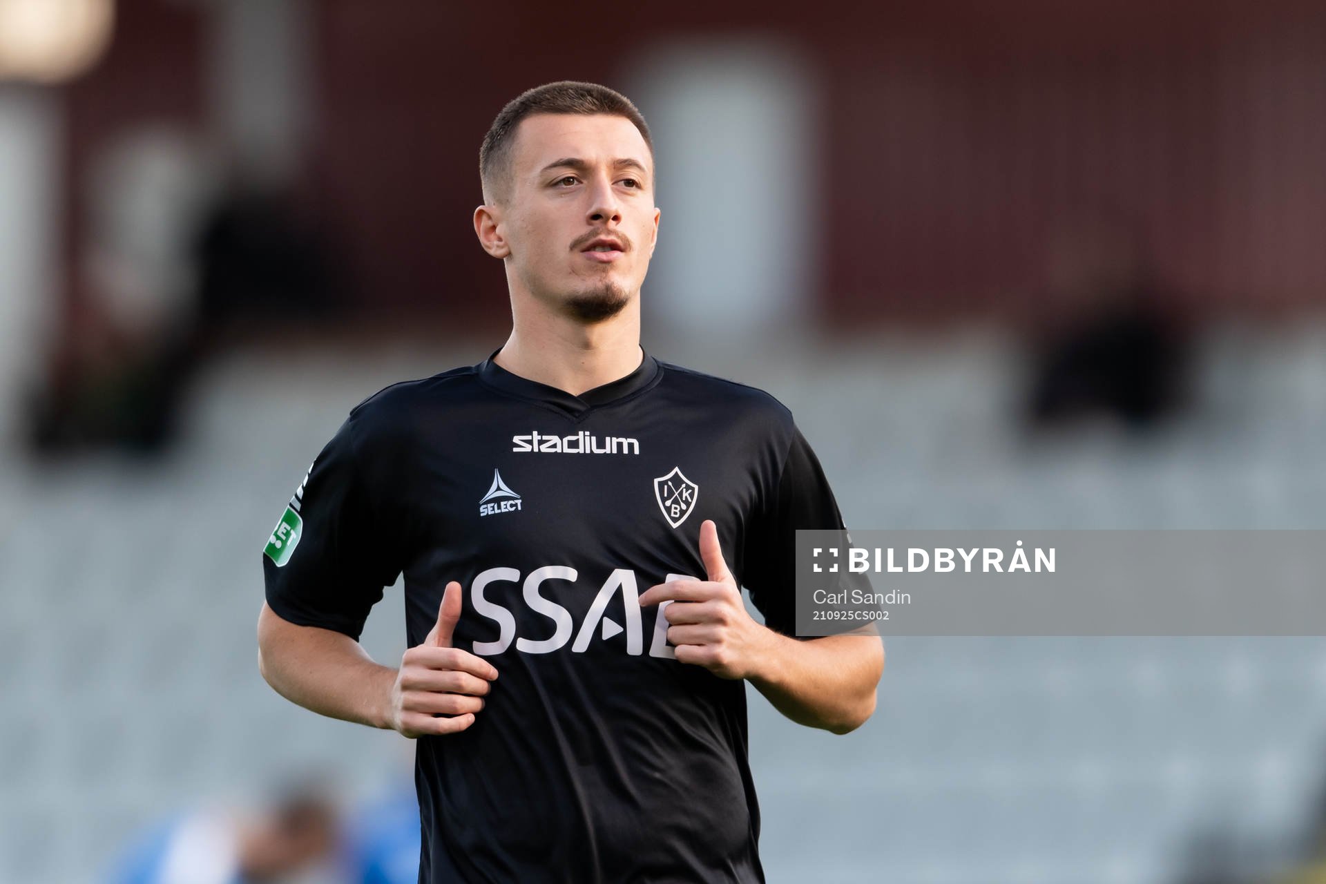 Brages Leonard Pllana innan fotbollsmatchen i Superettan