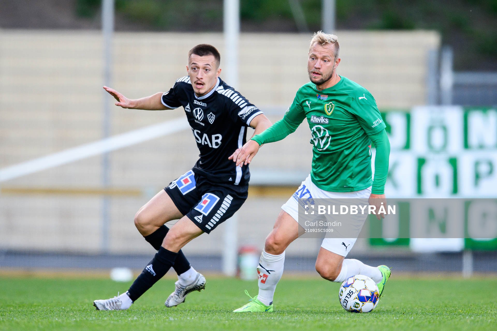 Brages Leonard Pllana och Jönköpings Sebastian Crona