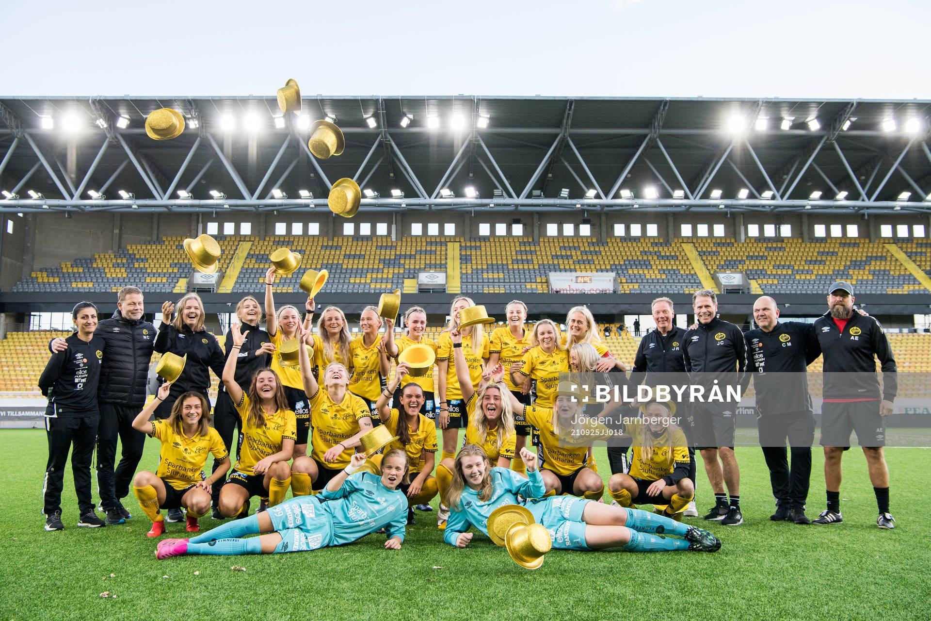 Elfsborgs spelare och ledare jublar