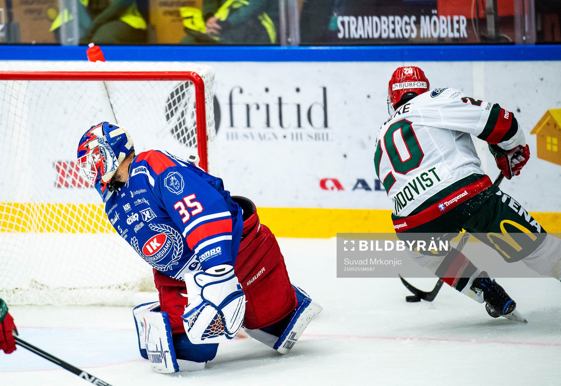 Oskarshamns målvakt Joe Cannata och Frölundas Joel