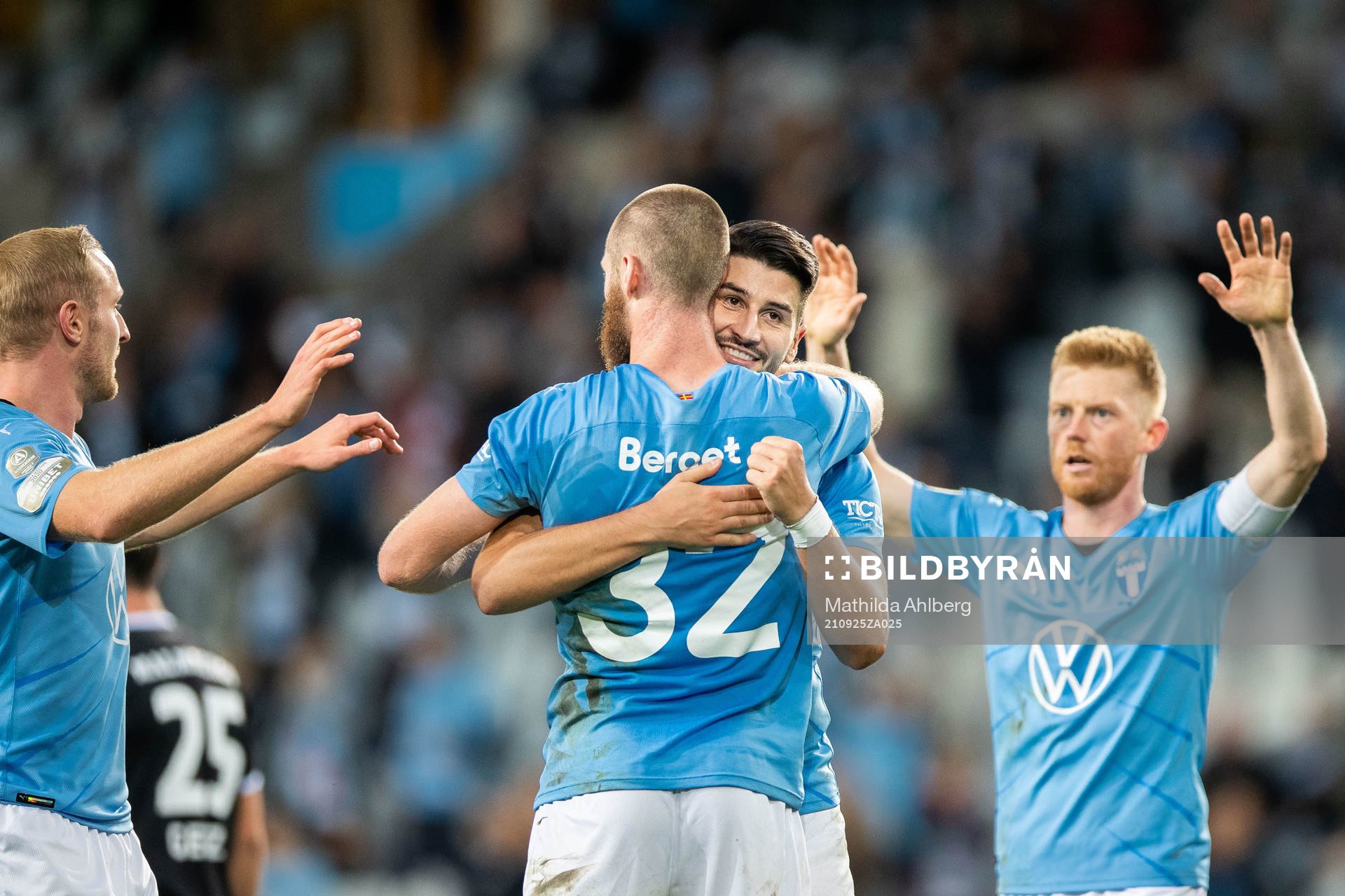 Malmö FFs Jo Inge Berget och Antonio Colak jublar