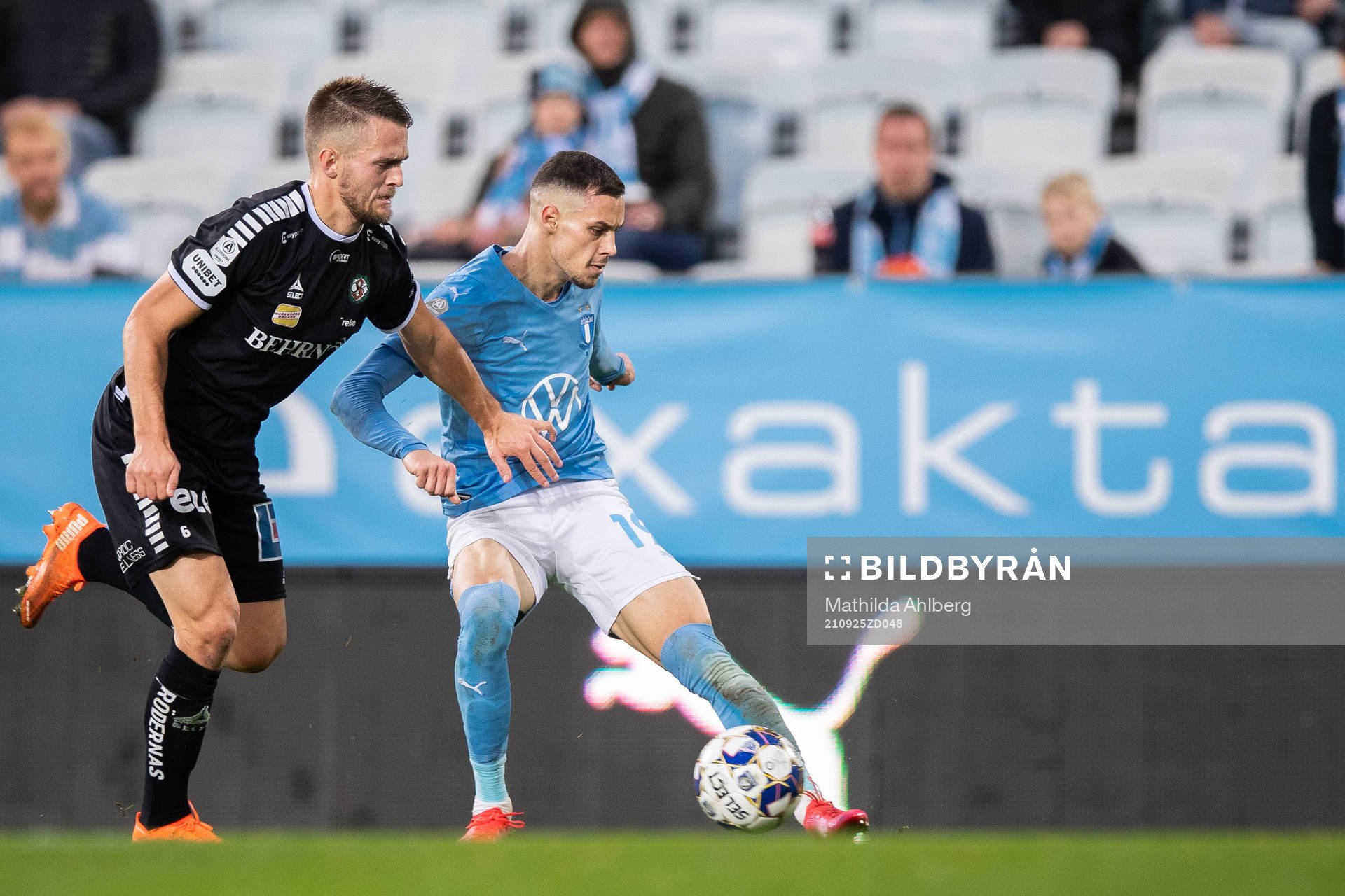 Örebros Benjamin Hjertstrand och Malmö FFs Veljko