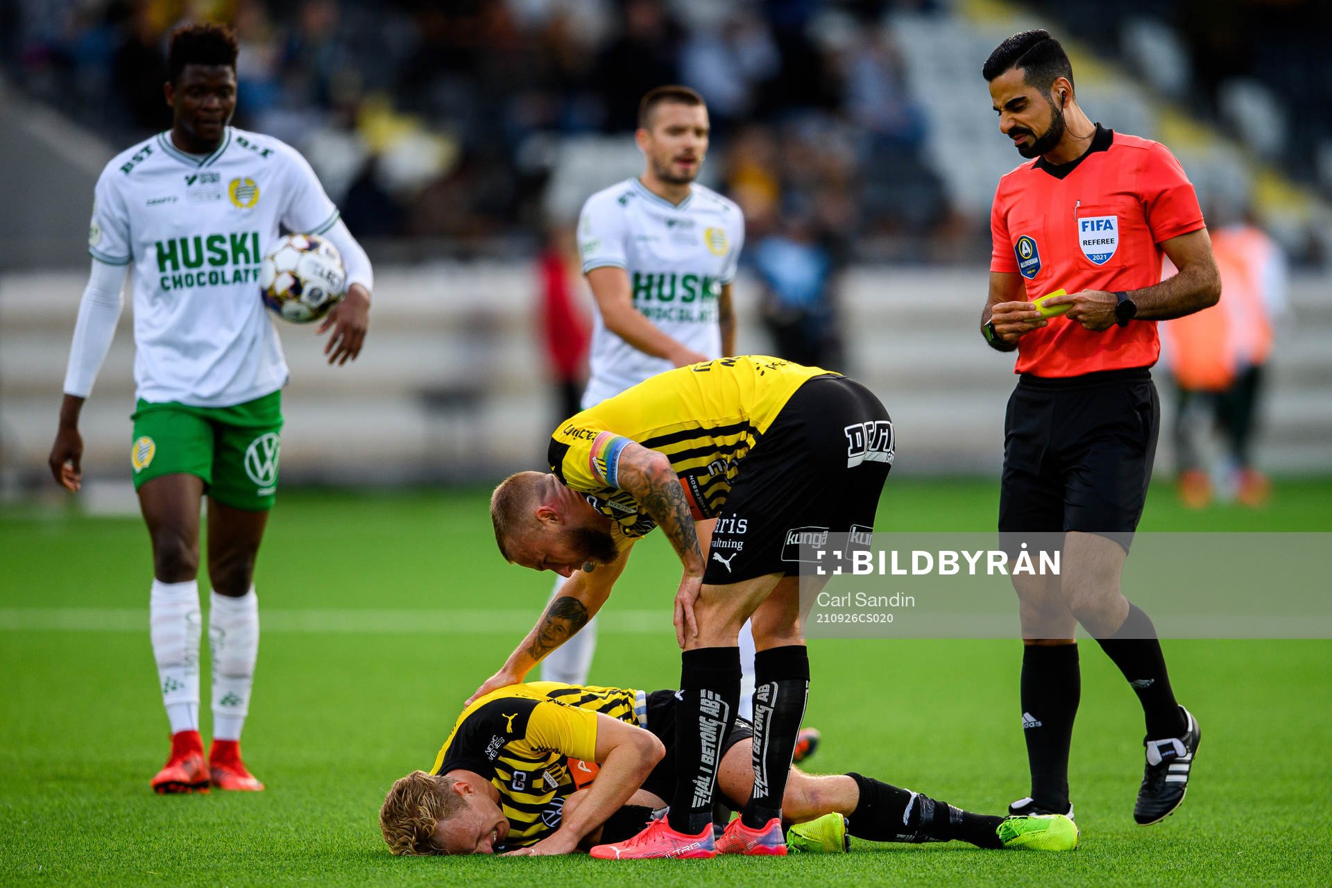 Häckens Gustav Berggren har ont