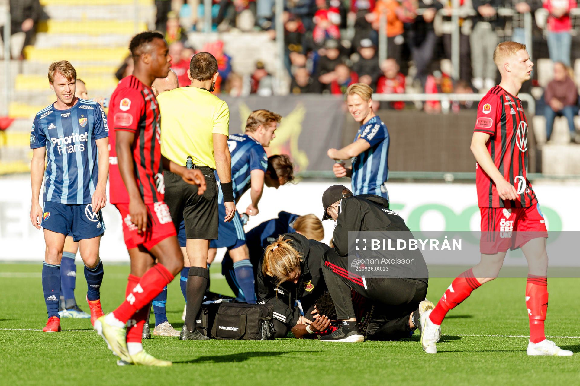 Östersunds Samuel Mensiro har ont