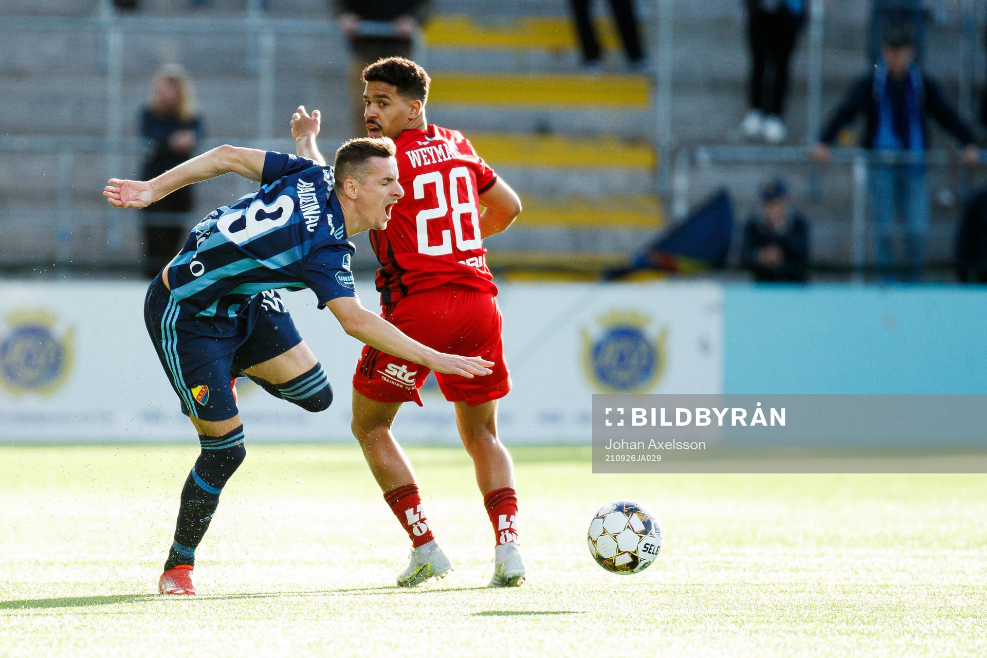 Djurgårdens Haris Radetinac och Östersunds Marco Weymans