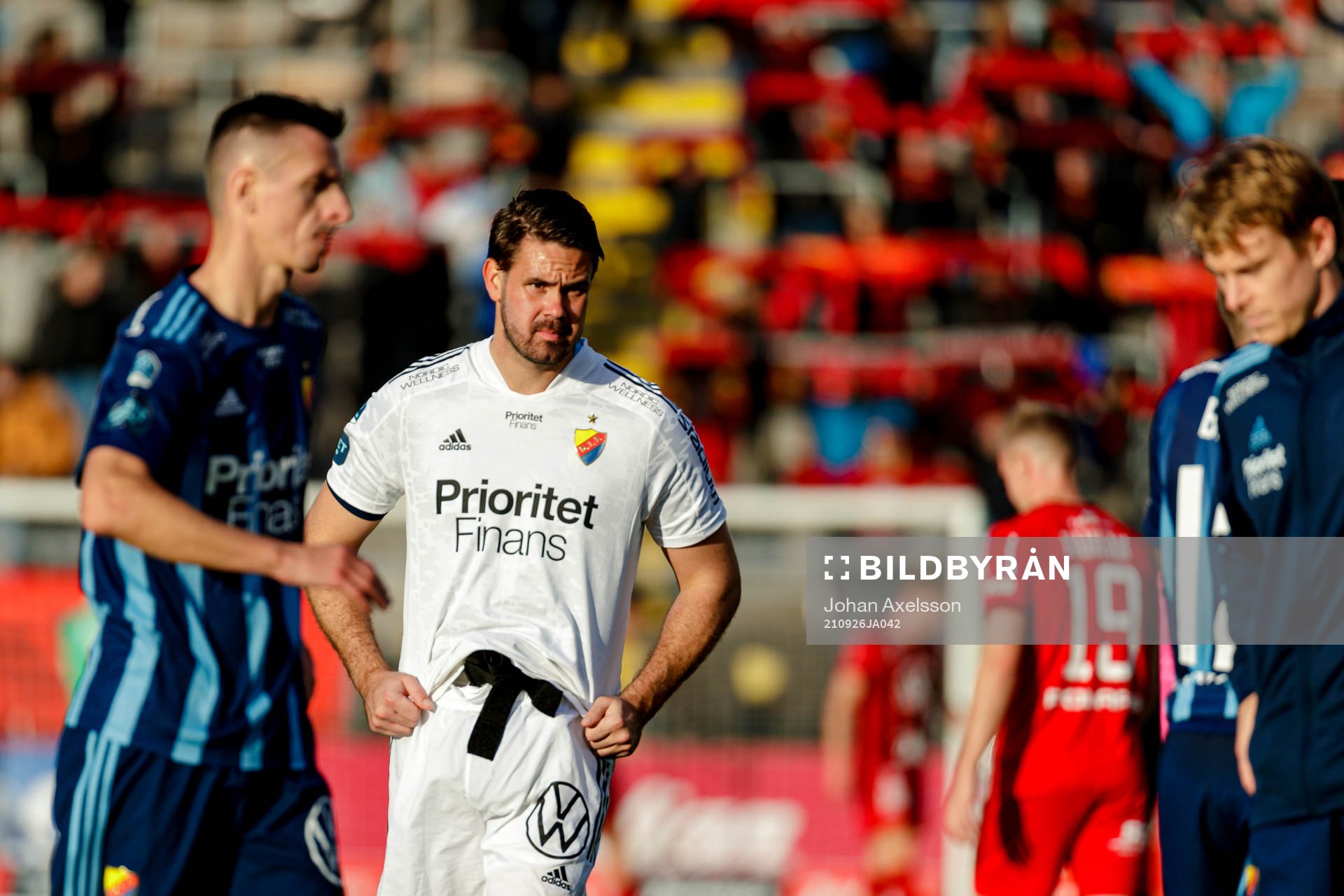  Djurgårdens Tommi Vaiho  under fotbollsmatchen i Allsvenskan mellan Östersund och Djurgården den 26 september 2021 i Östersund. 