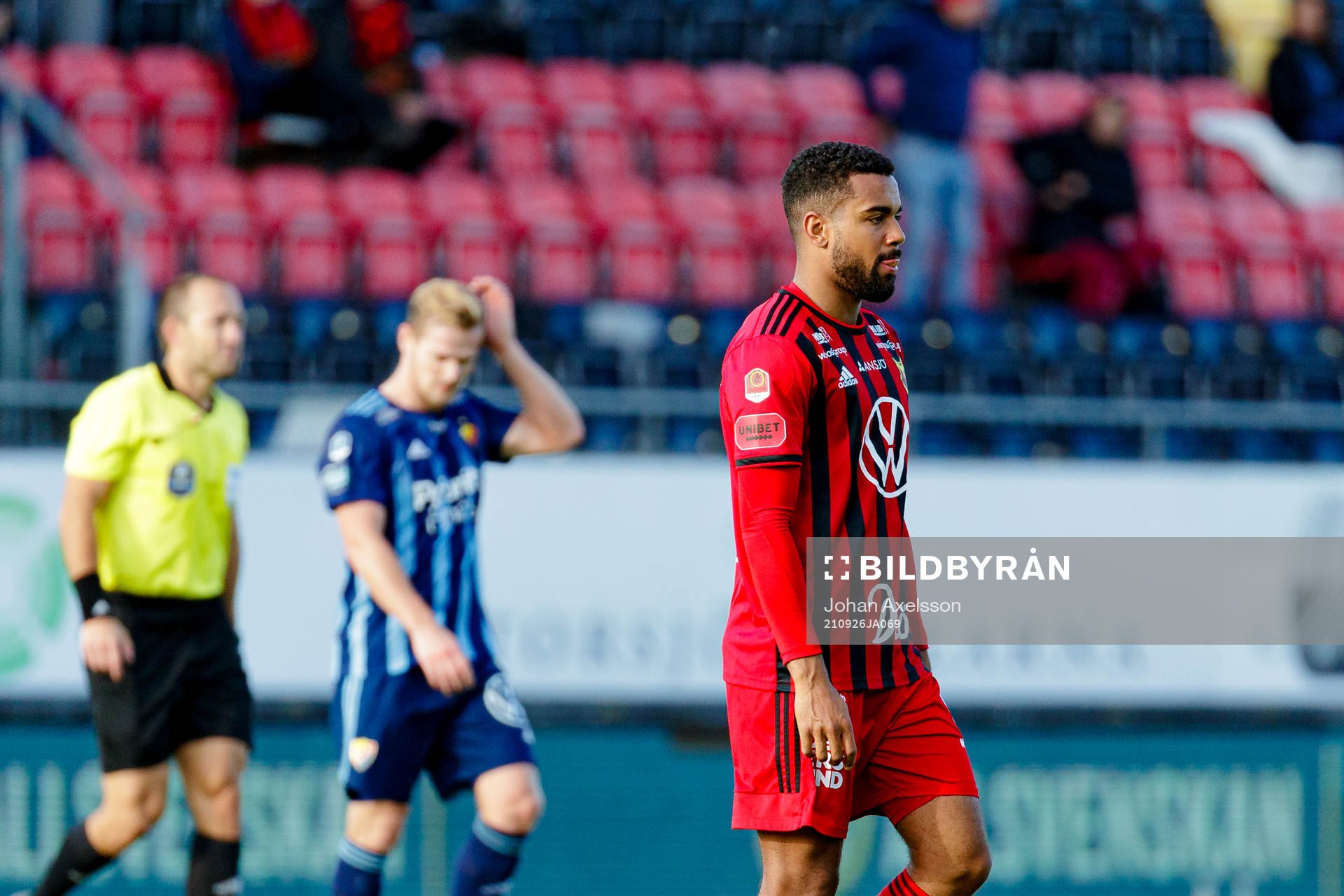 Östersunds Noah Sonko Sundberg  deppar