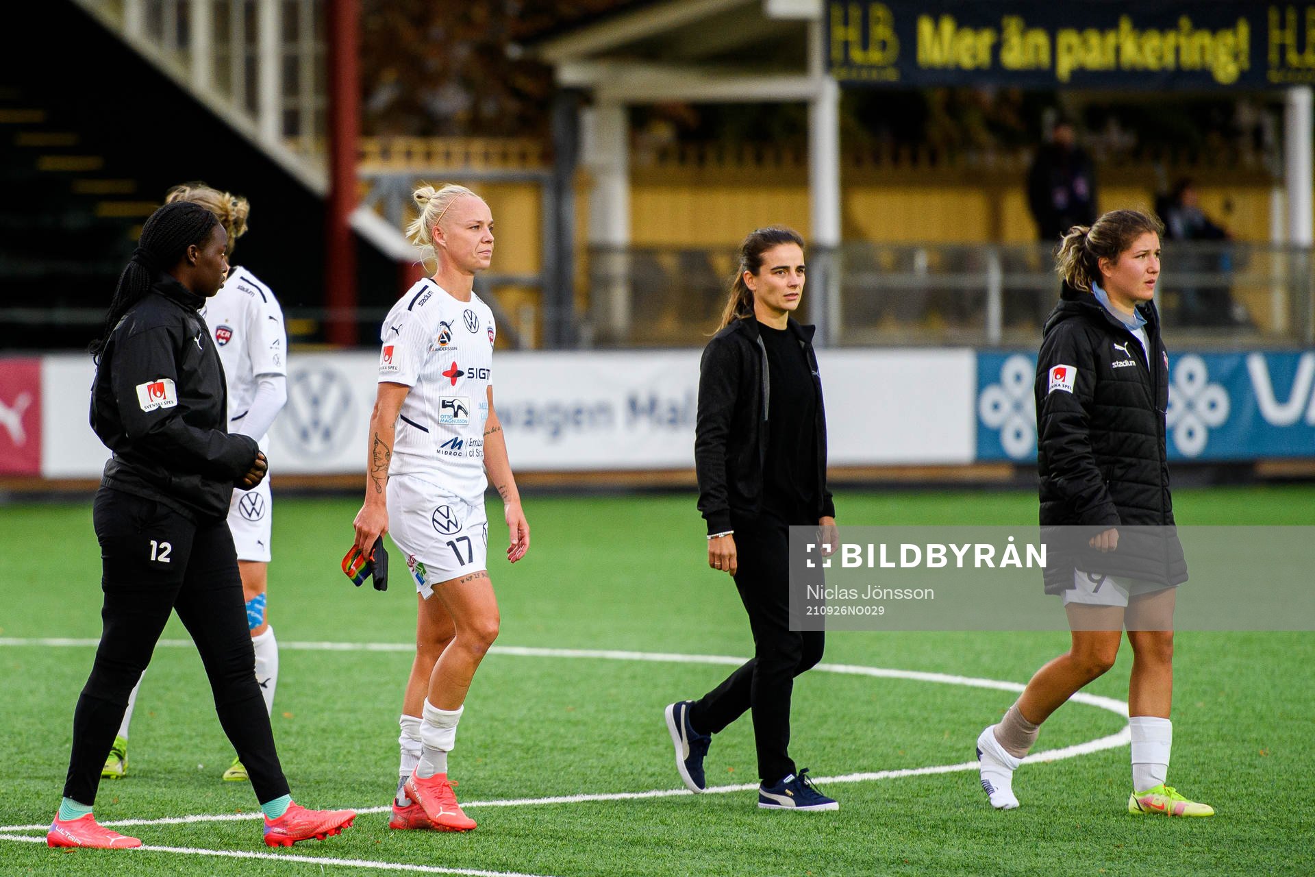 Rosengårds Caroline Seger och tränare Renee Slegers deppar