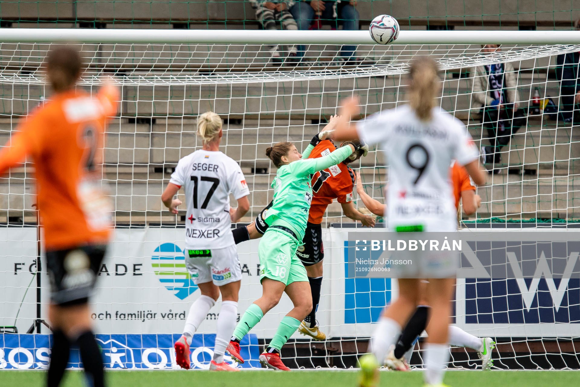 Rosengårds målvakt Teagan Micah och Kristianstads Delaney