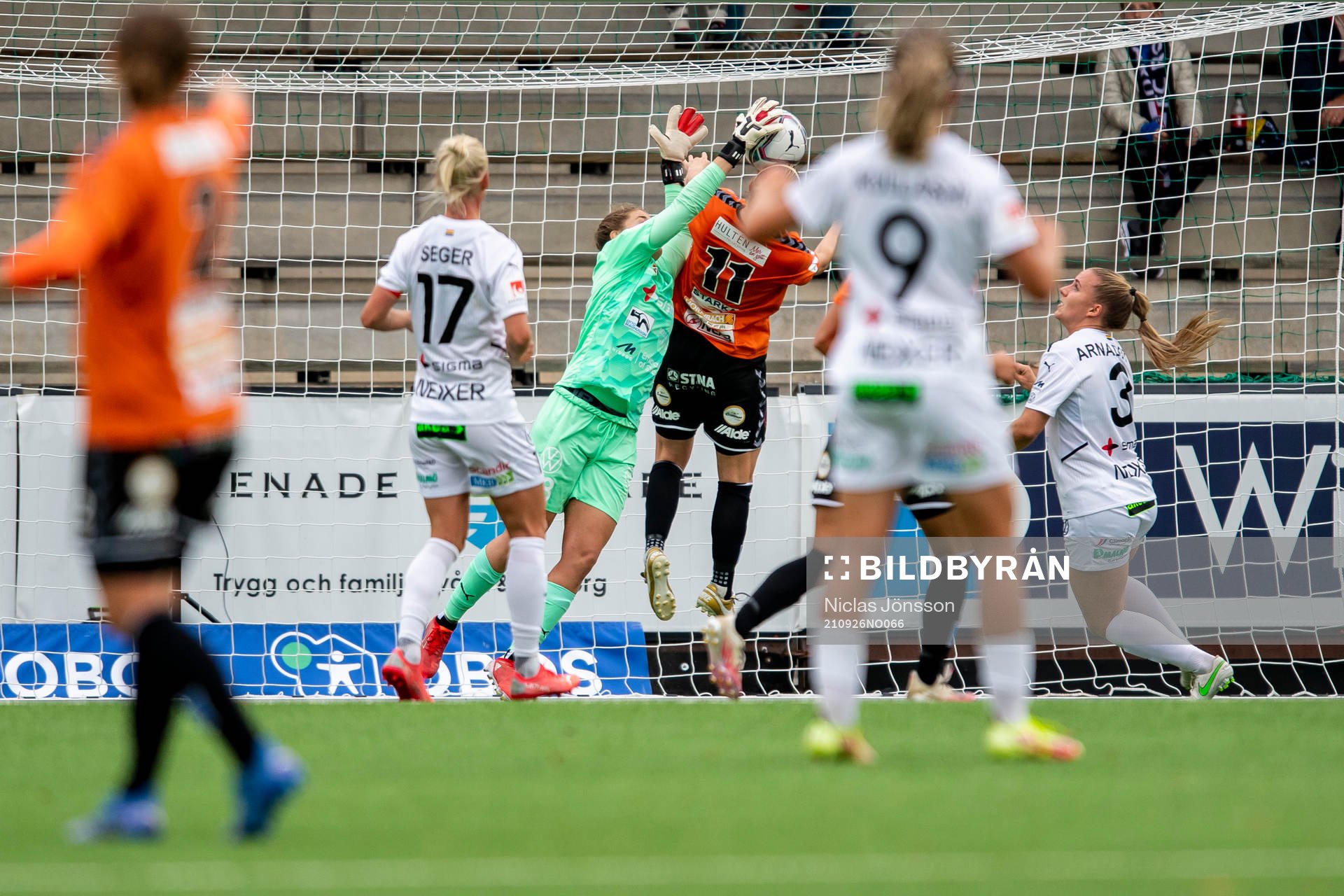 Rosengårds målvakt Teagan Micah och Kristianstads Delaney