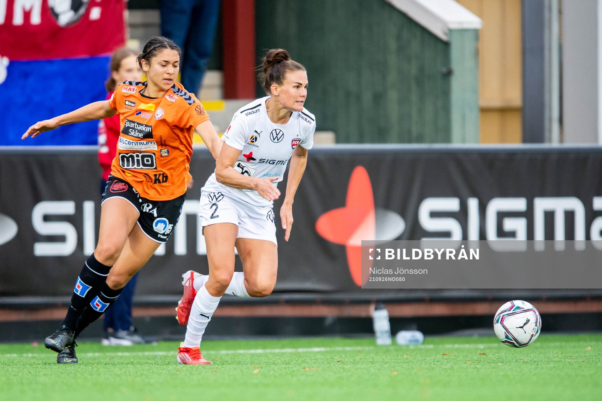 Kristianstads Miranda Nild  och Rosengårds Katrine Veje