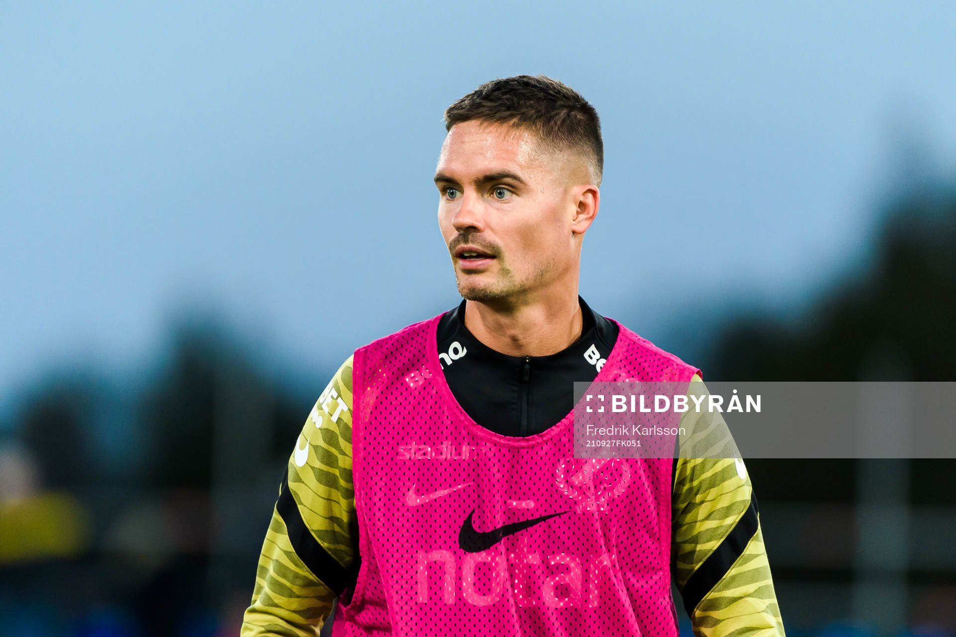 s Mikael Lustig