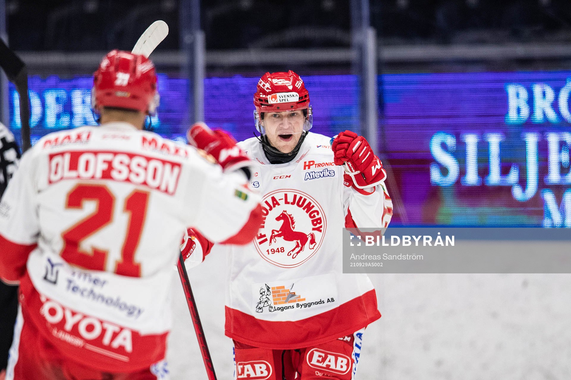 Troja/Ljungbys Dennis Fröland jublar