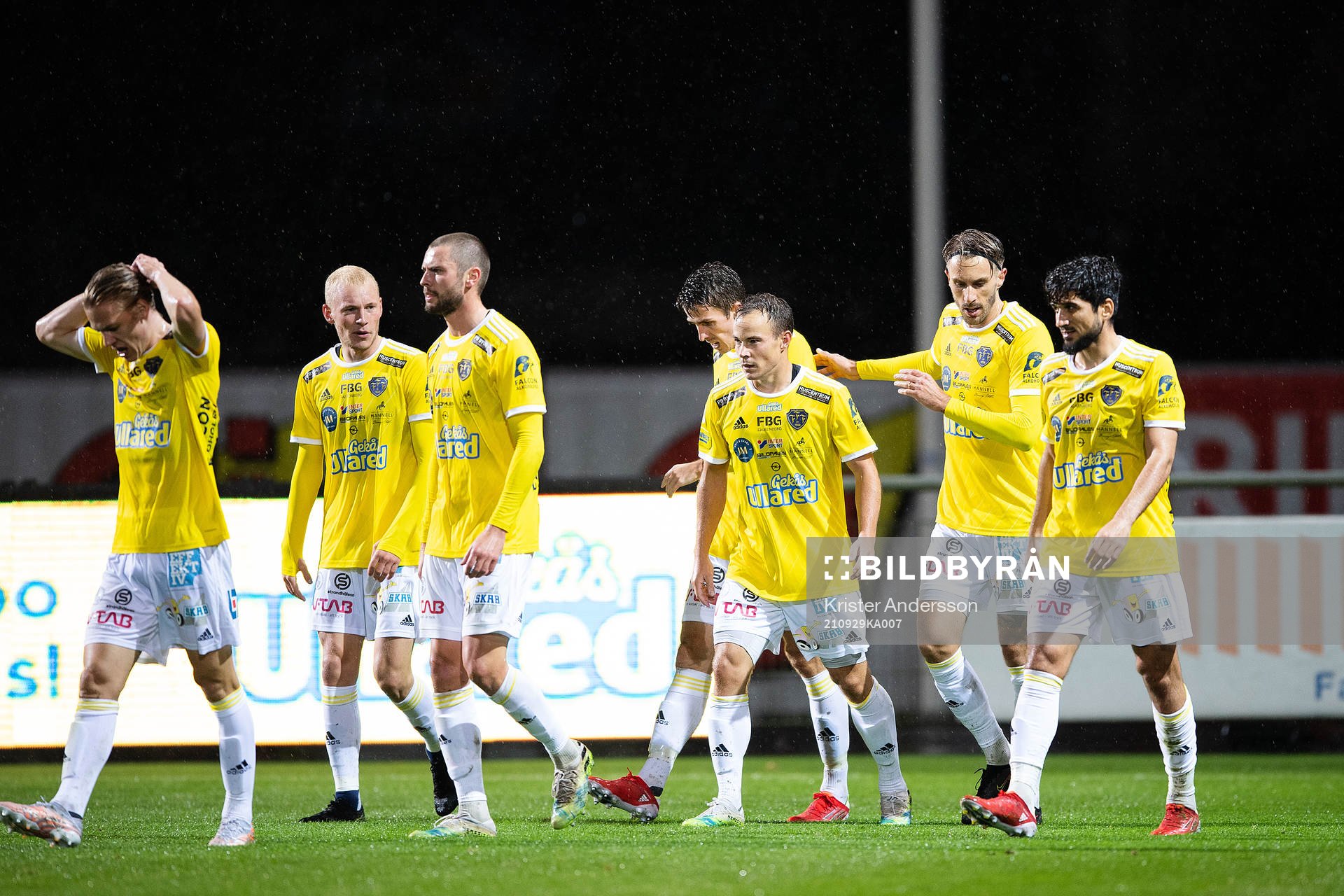 Falkenbergs Anton Wede jublar